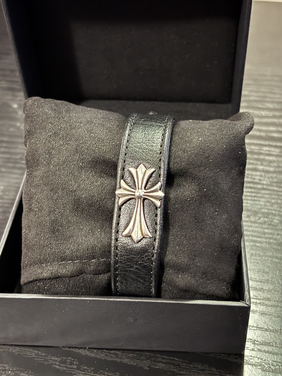 Chrome Hearts Leather Cross Bracelet Size ONE SIZE - 7 Thumbnail