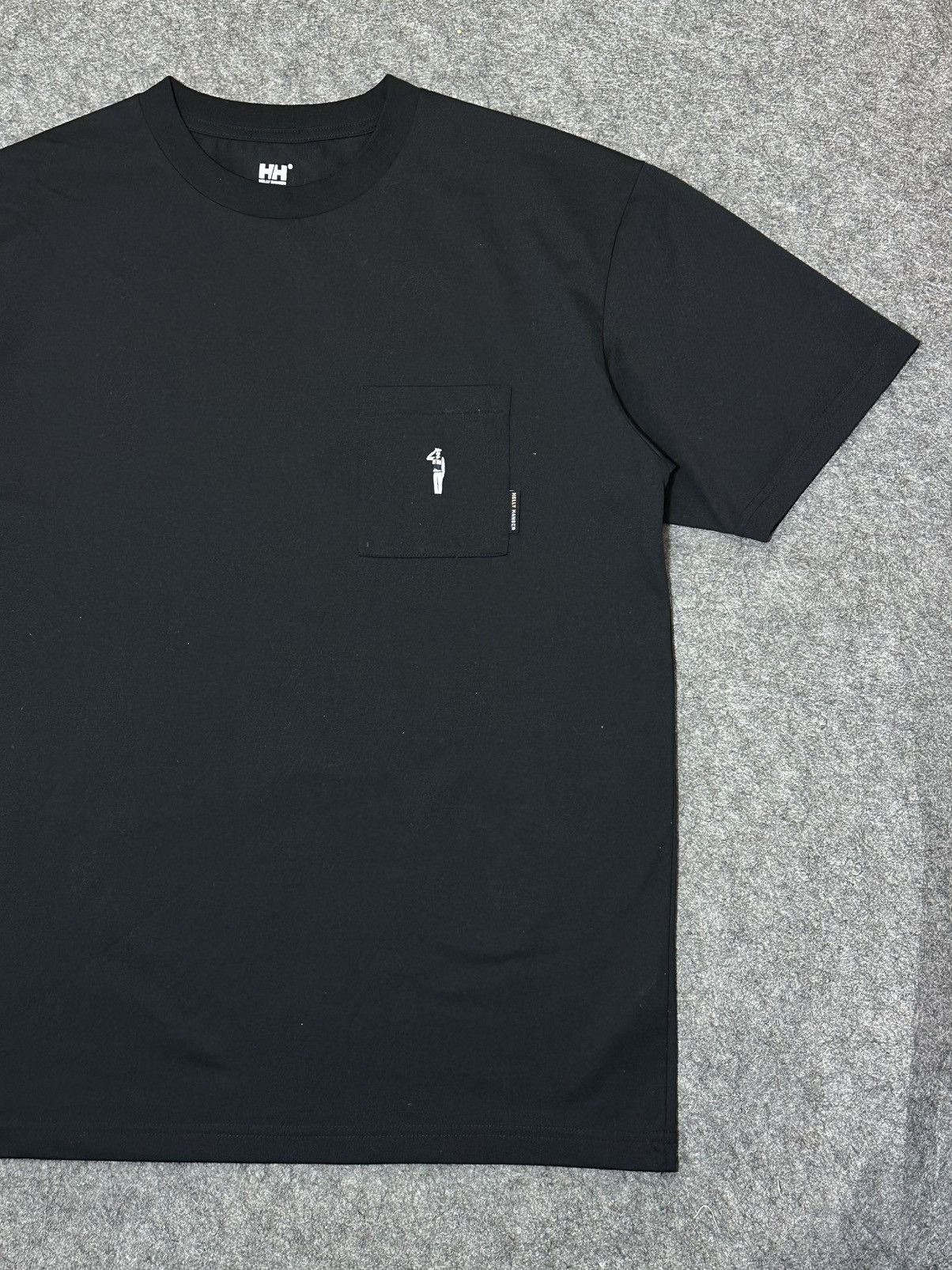 Helly Hansen Helly Hansen short-sleeved T-shirts. Size US L / EU 52-54 / 3 - 4 Thumbnail