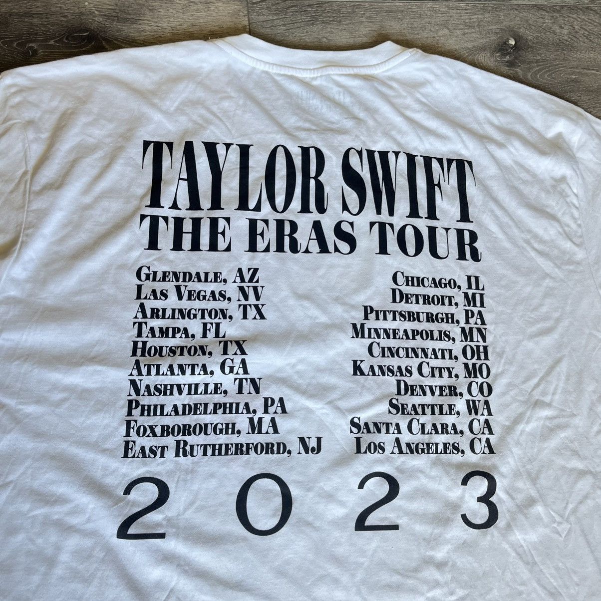 Band Tees Taylor Swift 2023 The Eras Tour Double Sided Logo Band Tee Size US XXL / EU 58 / 5 - 4 Thumbnail