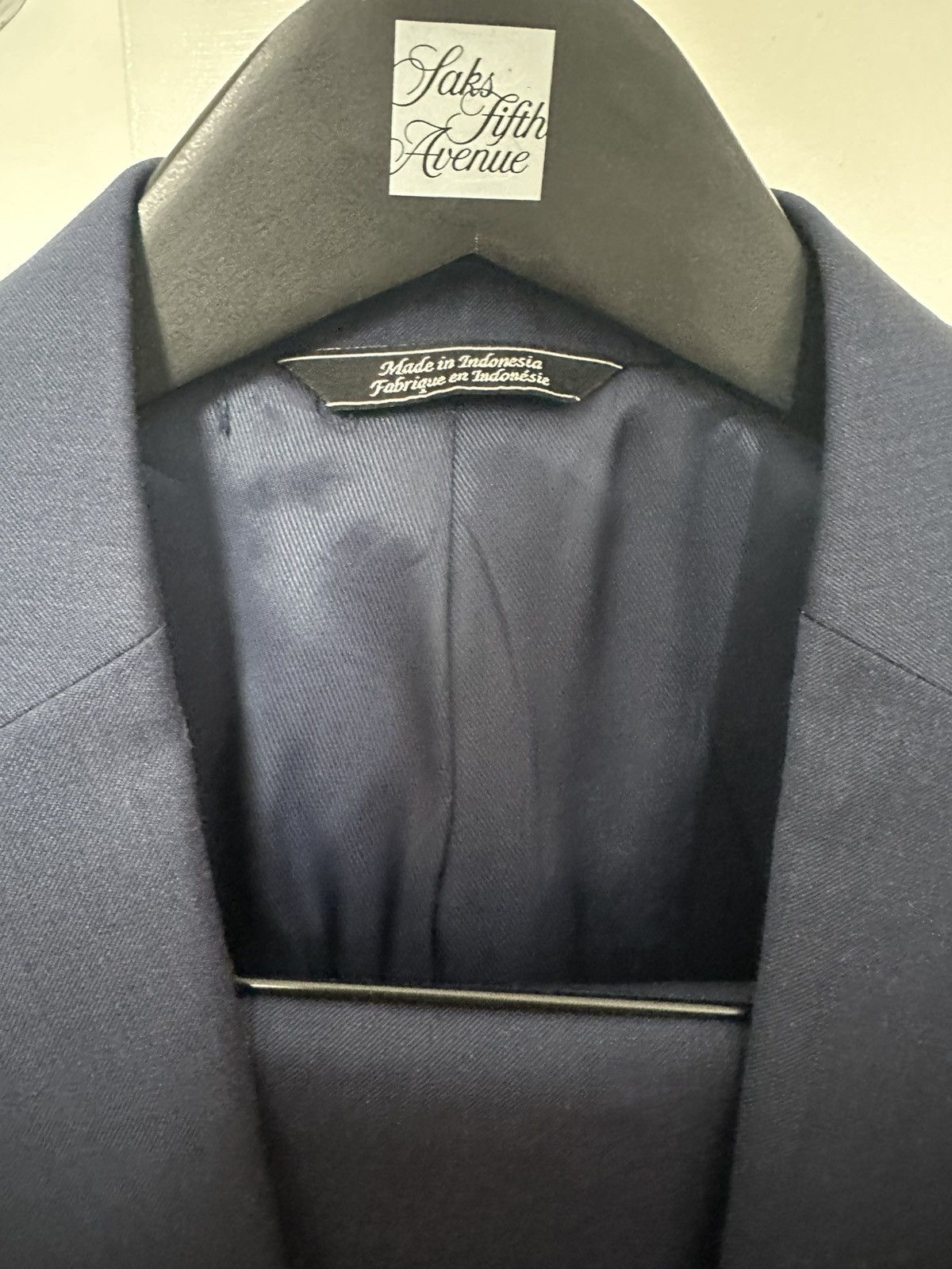 Saks Fifth Avenue Saks Fifth Avenue Blue Suit 40L 33W Size 40L - 2 Thumbnail