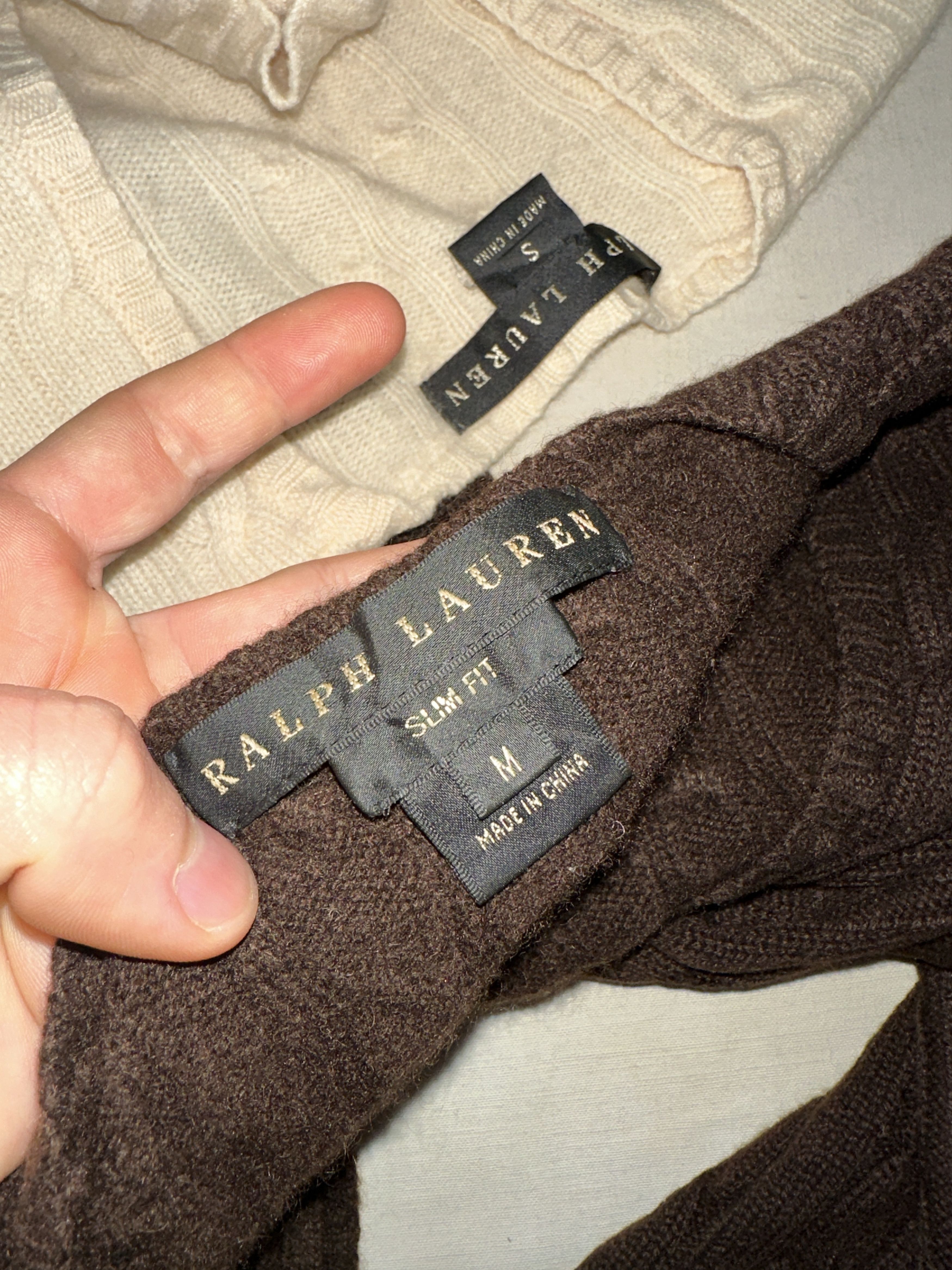 Ralph Lauren Black Label Ralph Lauren Black Label Cashmere Knit V Neck Sweater Slim M Size M / US 6-8 / IT 42-44 - 3 Thumbnail