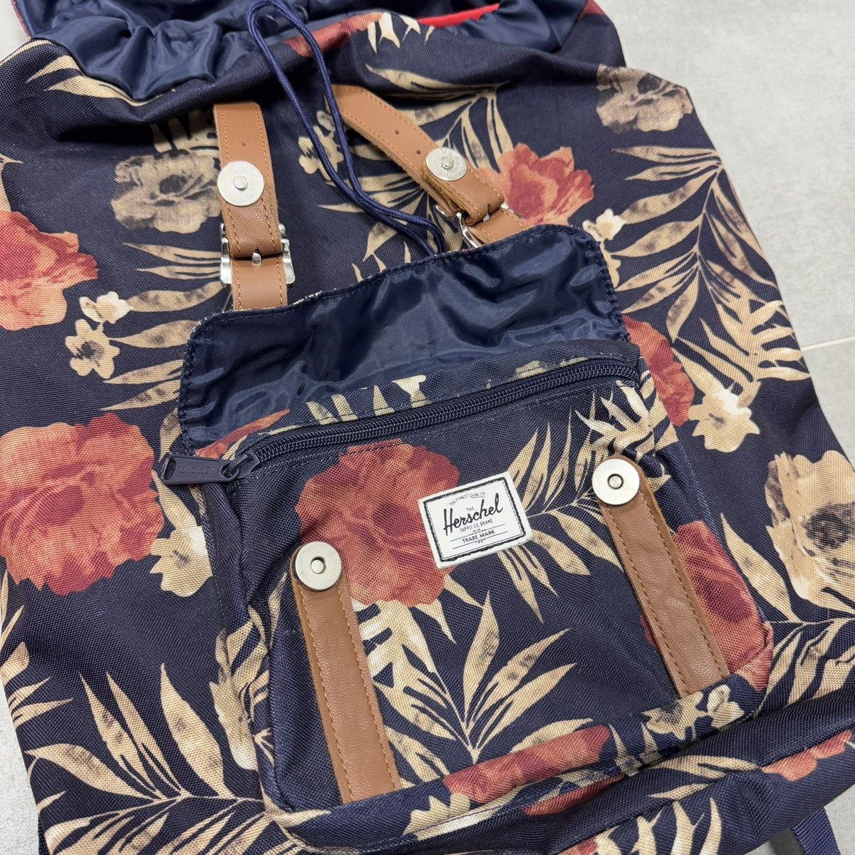 Herschel Supply Co. Herschel Supply Co. Floral Print Retreat Backpack Size ONE SIZE - 10 Thumbnail