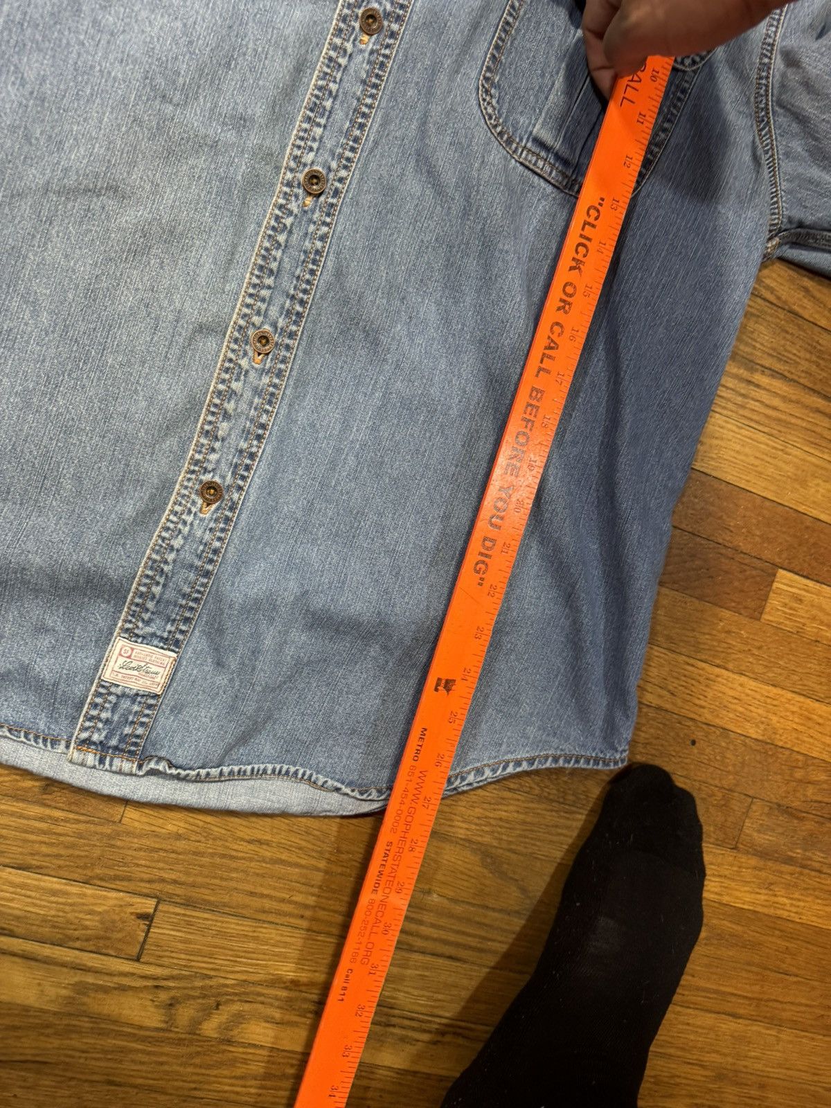 Levi's Vintage Levis Denim Shirt Size US L / EU 52-54 / 3 - 8 Thumbnail