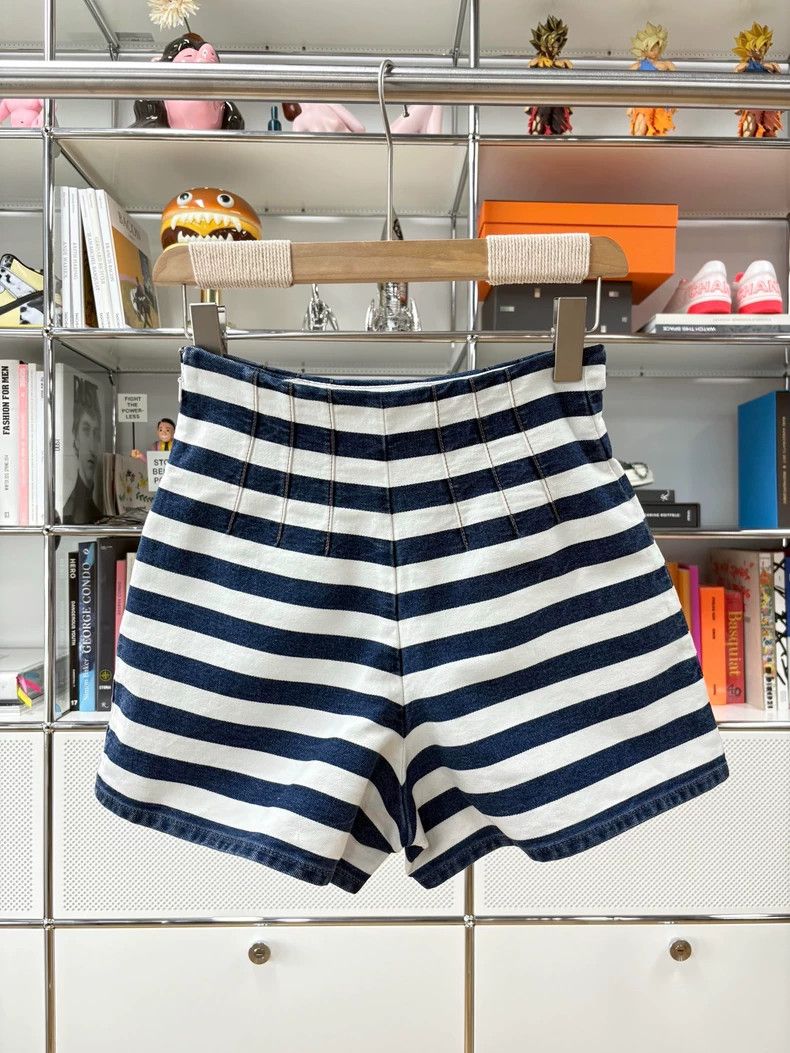 Prada Prada High-waisted blue and white striped triangle shorts Size 24" / US 00 / IT 34 - 2 Thumbnail