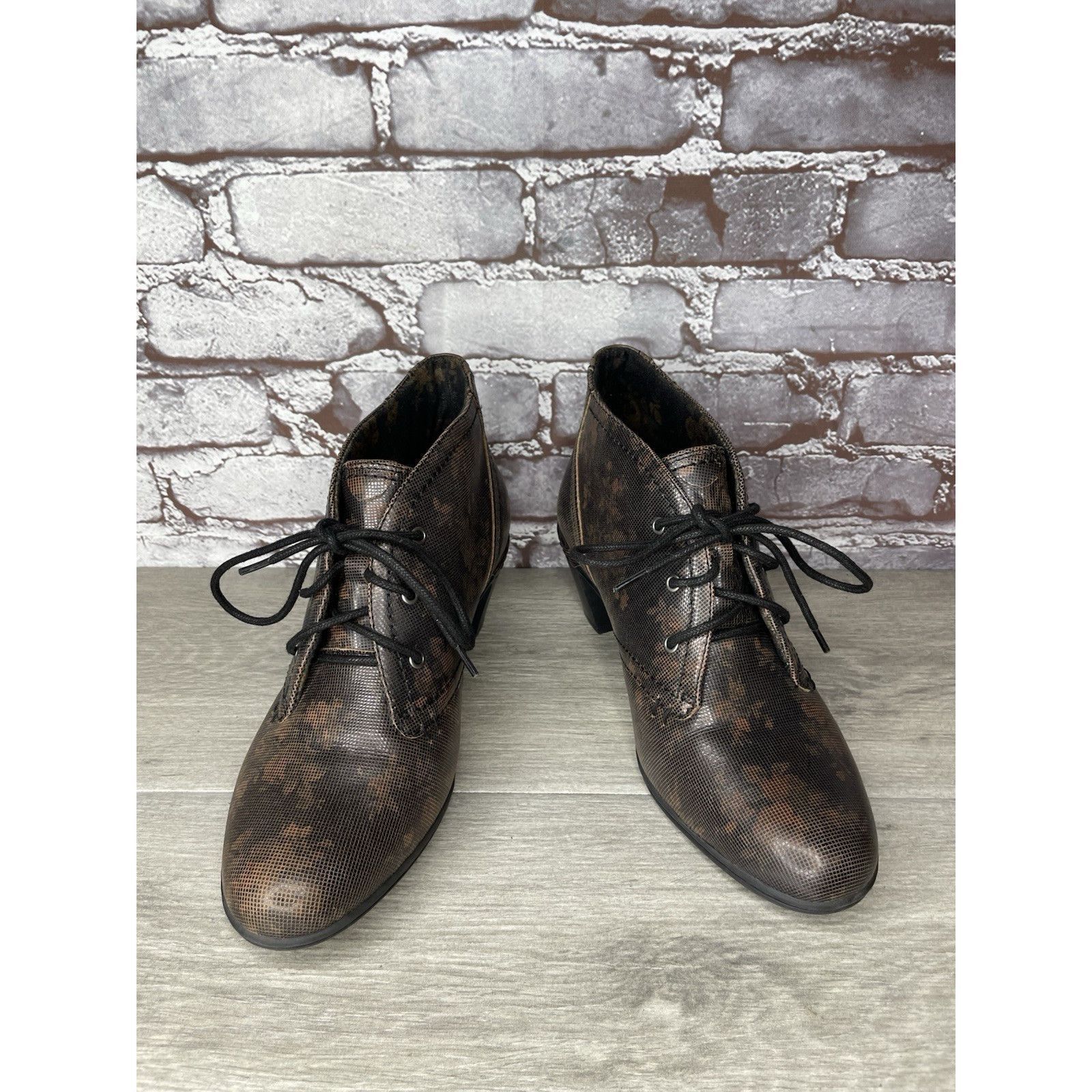 Rockport ROCKPORT Cobb Hill Rashel Brown FLoral Leather Lace Booties Size US 9 / IT 39 - 8 Thumbnail