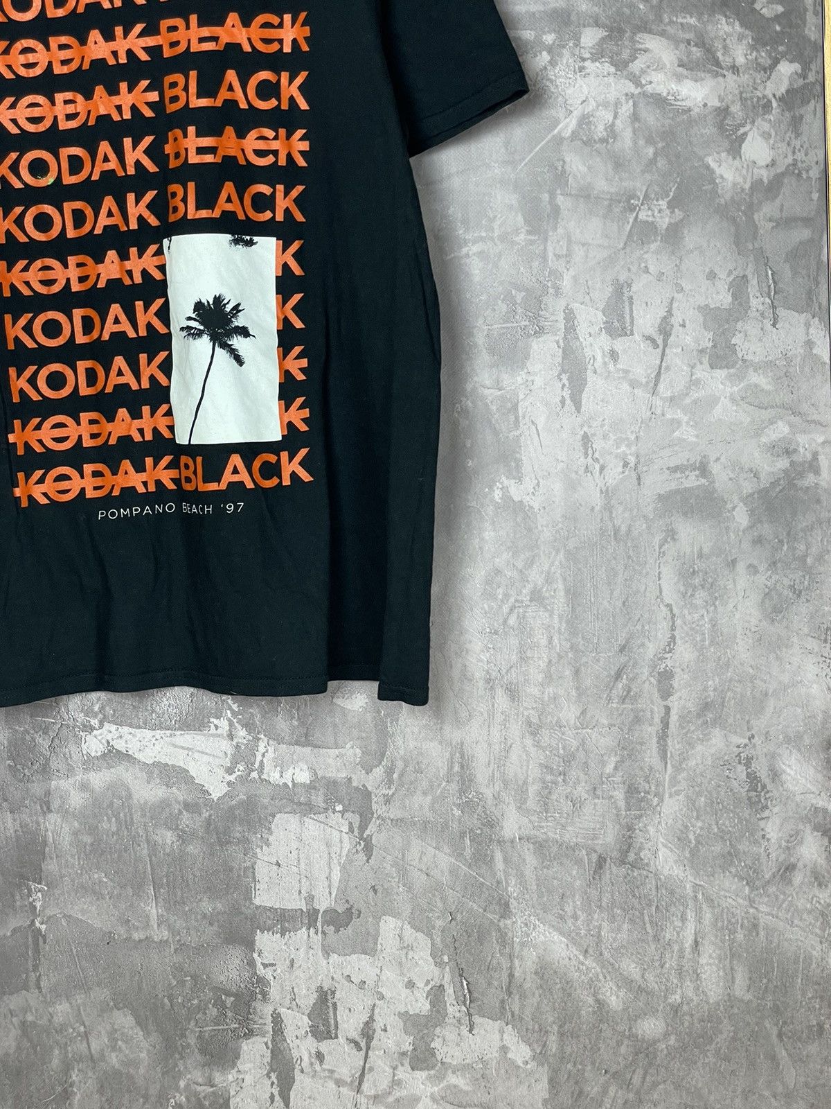Hypebeast × Rap Tees KODAK BLACK POMPANO MERCHANDISE T-SHIRT Size US S / EU 44-46 / 1 - 3 Thumbnail