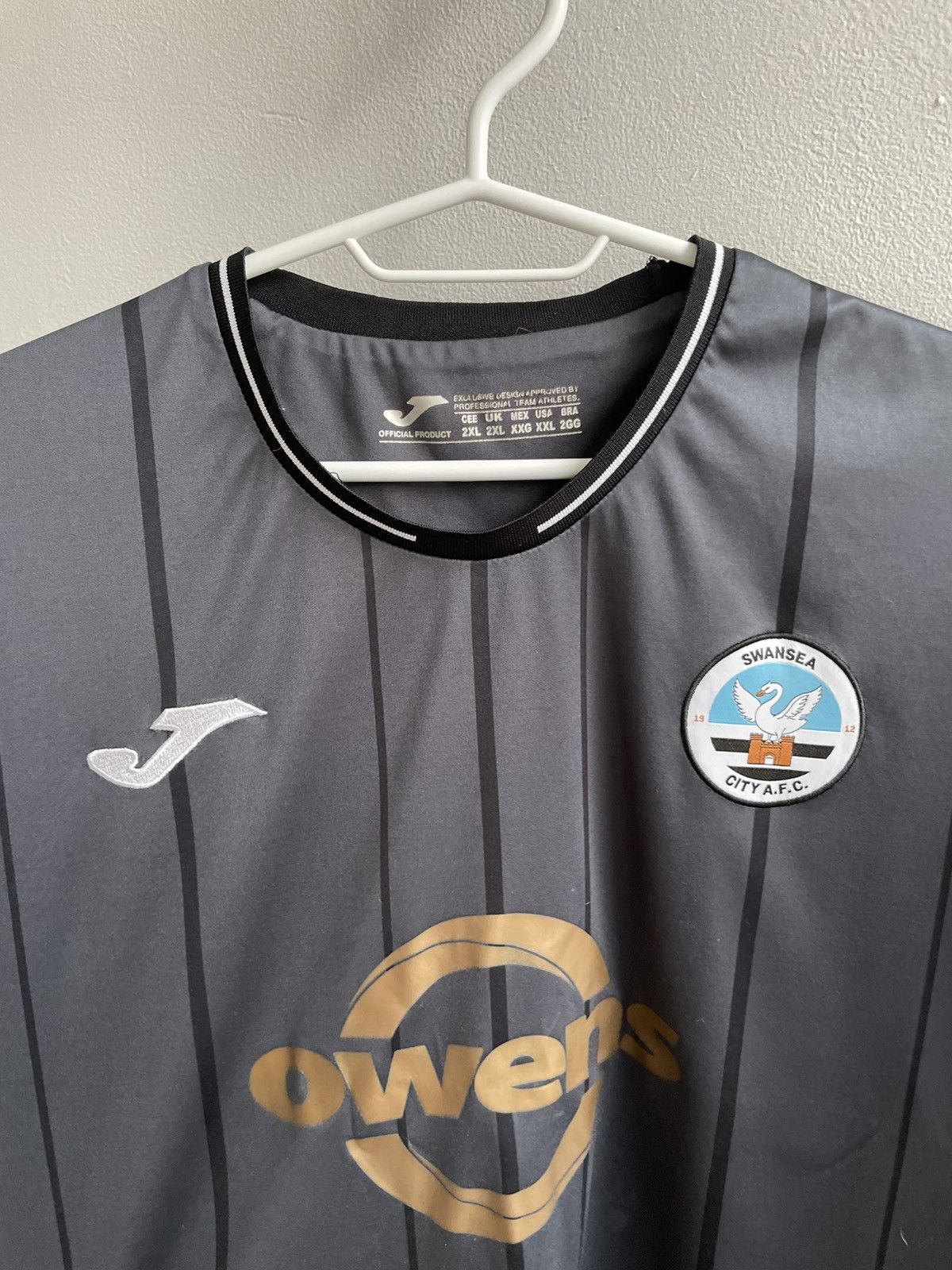 Joma SWANSEA CITY 2022 2023 THIRD SHIRT FOOTBALL SOCCER JERSEY Size US L / EU 52-54 / 3 - 10 Thumbnail