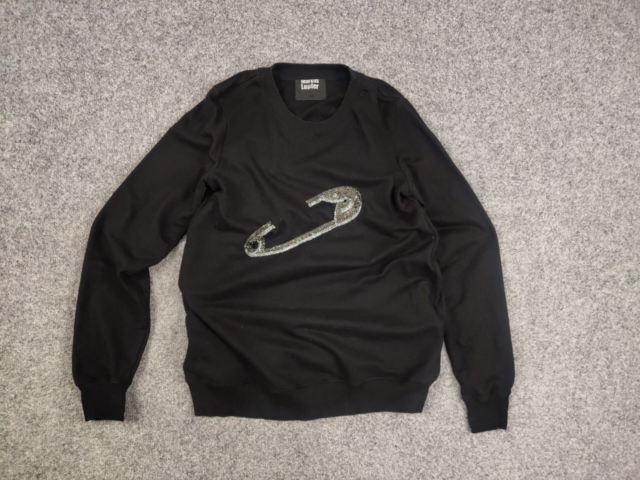 Neiman Marcus Markus Lupfer Design Embroidered paper clip logo Sweatshirt Size US S / EU 44-46 / 1 - 12 Thumbnail