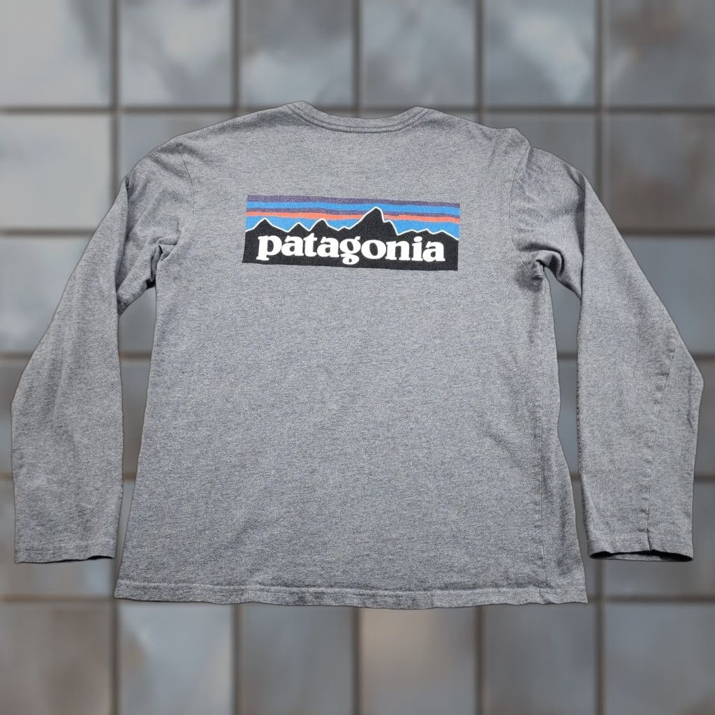 Patagonia Patagonia Shirt Mens M Gray Long Sleeve Organic Cotton Logo Outdoor USA Made Size US M / EU 48-50 / 2 - 1 Thumbnail