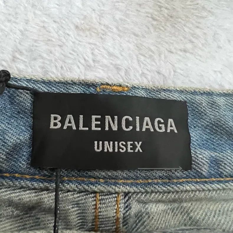 Balenciaga Balenciaga size XS Denim Blue Vintage Destroyed Hole Jeans Size US 27 - 3 Thumbnail
