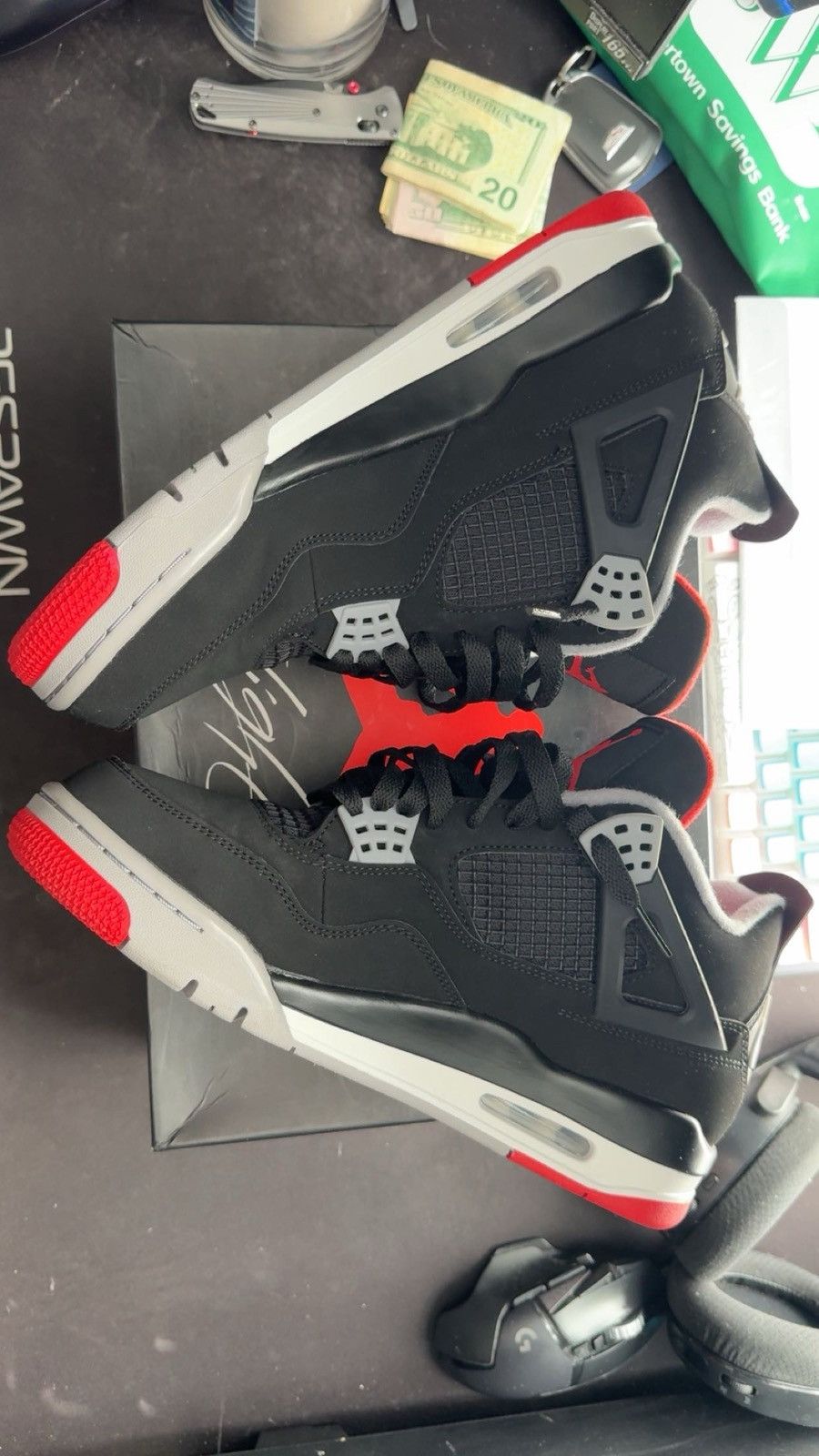 Jordan Brand Jordan 4 breds 2019 Size US 9 / EU 42 - 3 Thumbnail
