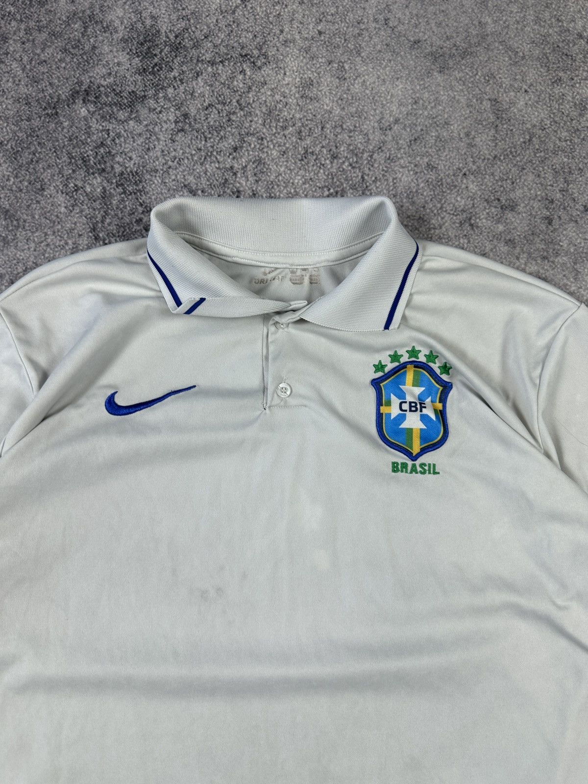 Vintage Vintage Nike Brazil Polo Soccer Jersey Blokecore Style Rare Size US M / EU 48-50 / 2 - 2 Thumbnail