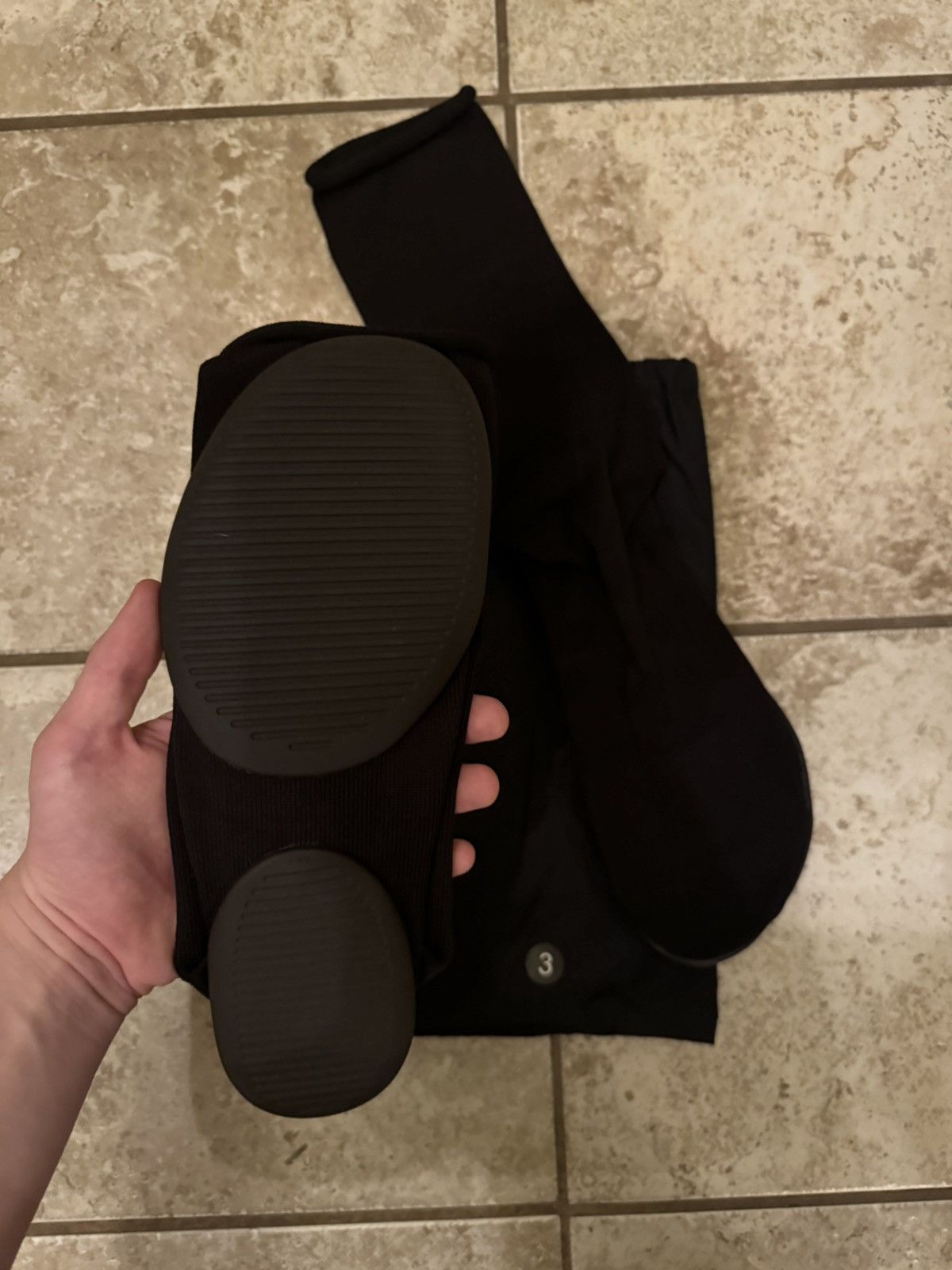 Yeezy Yeezy Pods Size US 11 / EU 44 - 4 Thumbnail