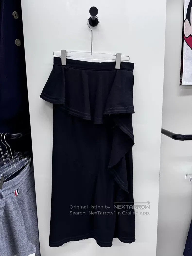 Givenchy Givenchy Size38 Black Back Split Flounce Merino Wool Skirt Size XL / US 12-14 / IT 48-50 - 2 Thumbnail