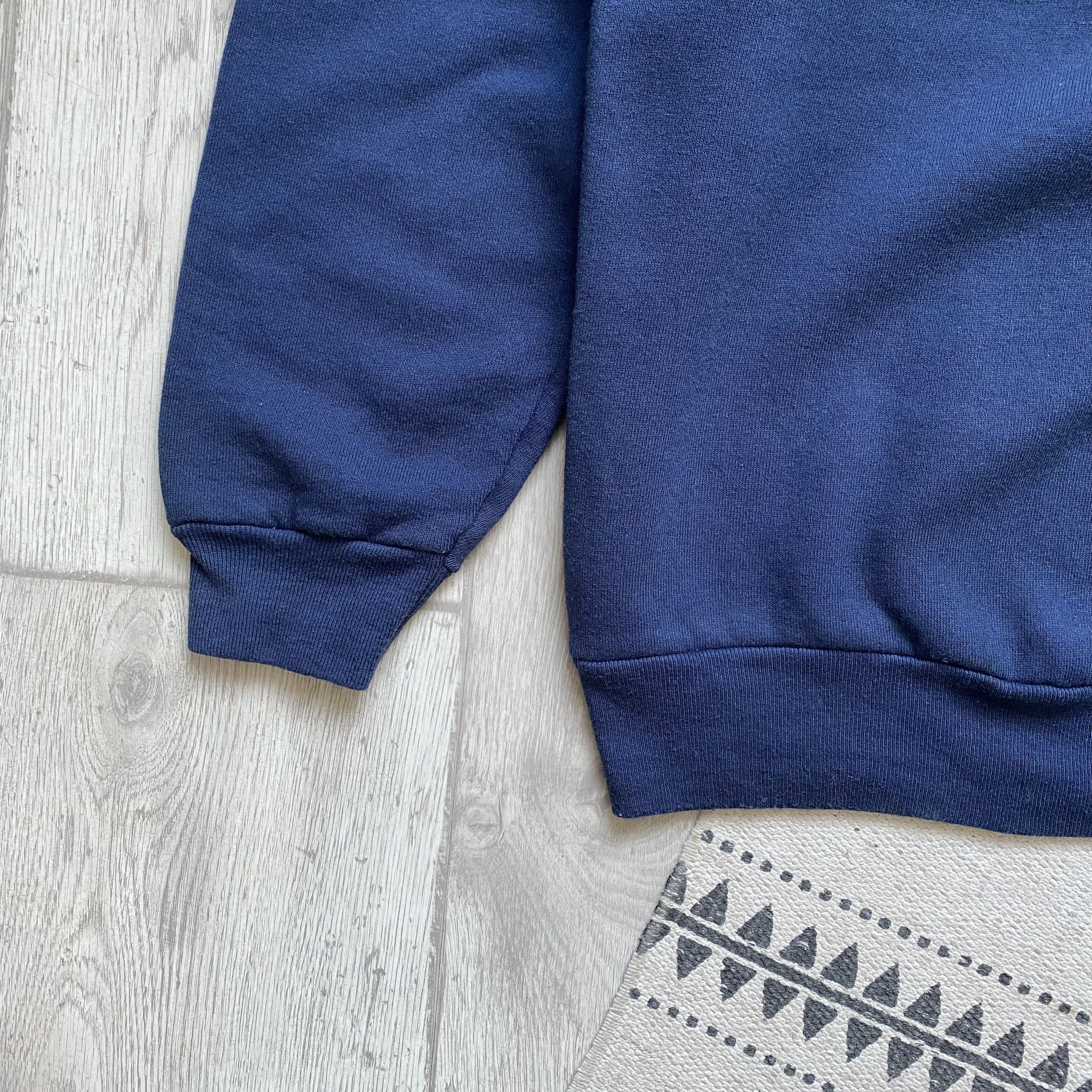 Fruit Of The Loom 🍇 Vintage Y2K 90s FOTL blank sweatshirt Russell style Size US L / EU 52-54 / 3 - 5 Thumbnail