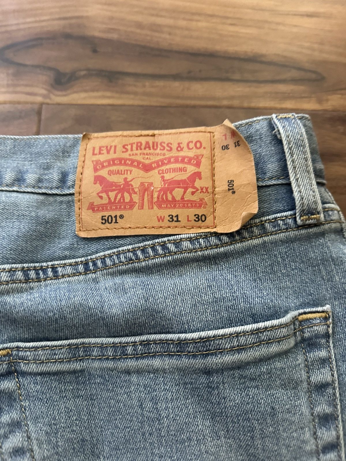 Levi's Levi’s 501 original fit 31x30 jeans Size US 31 - 3 Thumbnail