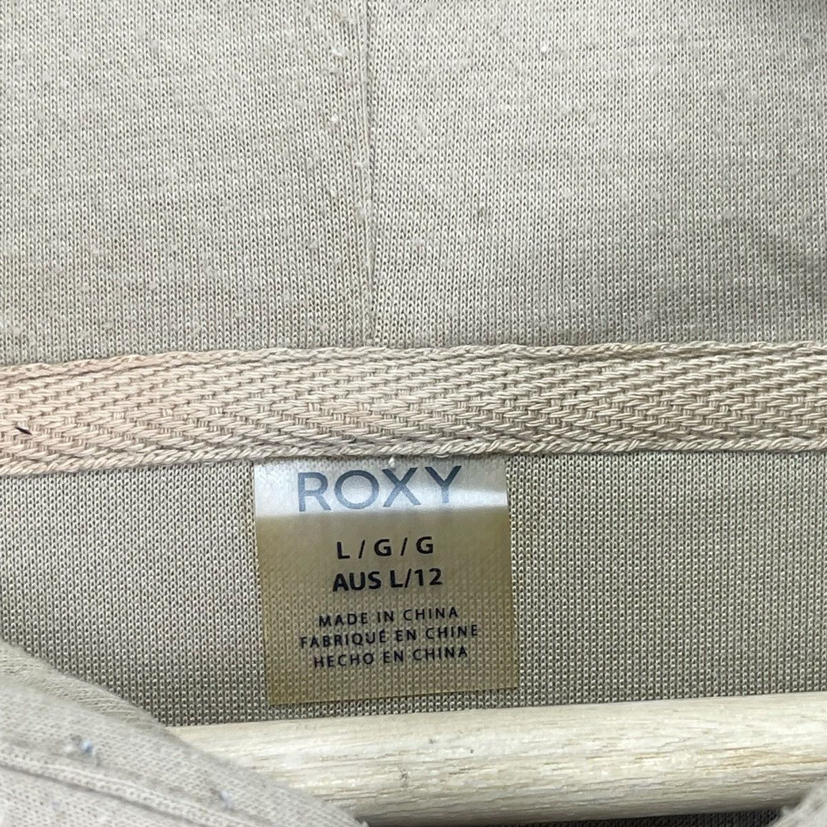 Vintage Vintage Roxy Surfboard Hoodie Size US XL / EU 56 / 4 - 6 Thumbnail