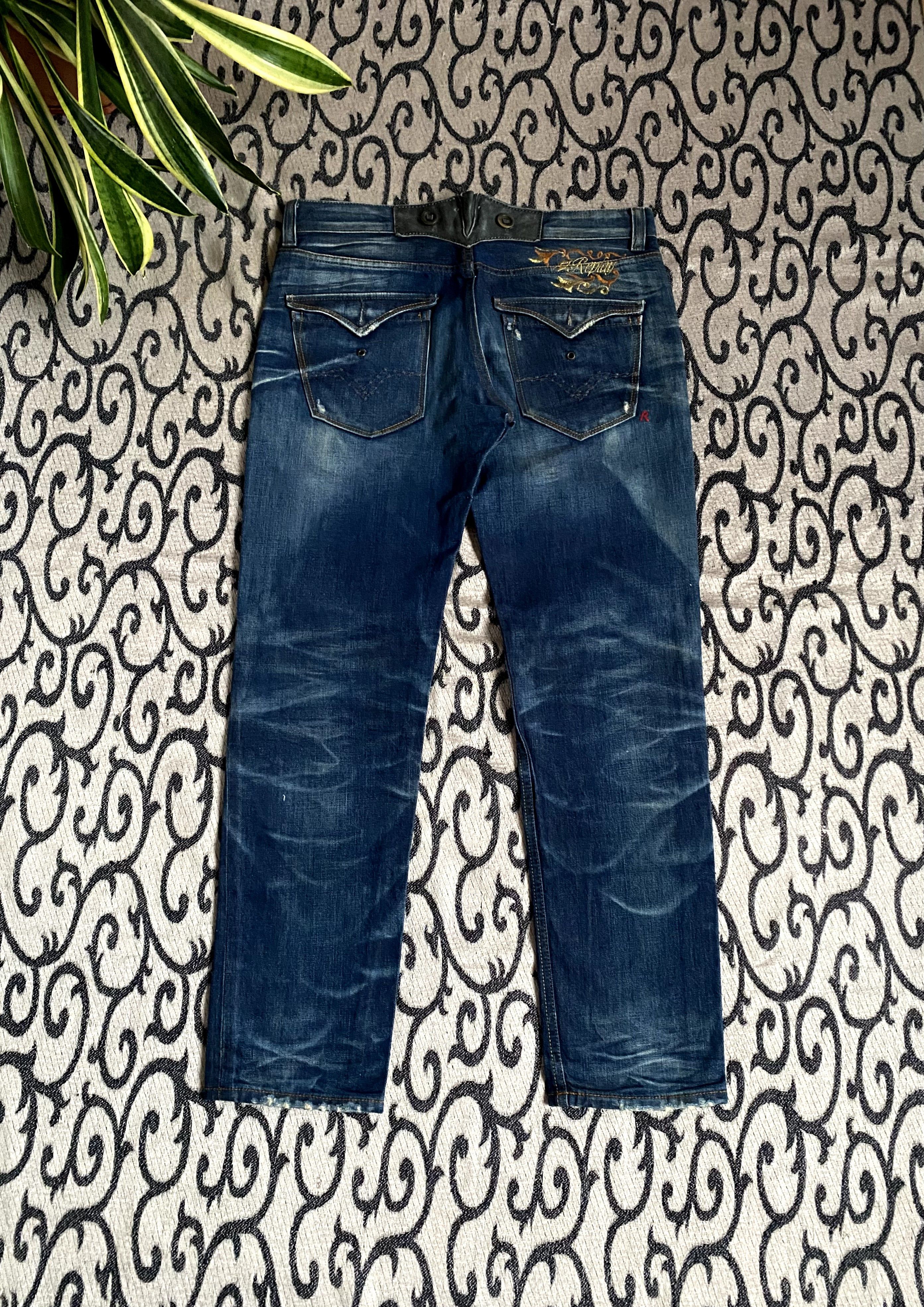 Beauty Beast × Replay Y2K Replay Embriodery Logo Jeans Streetwear Size US 30 / EU 46 - 1 Thumbnail