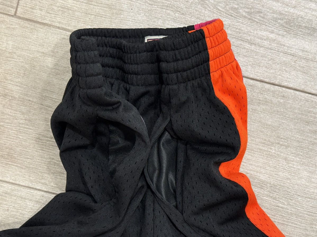 Mitchell & Ness Miami Heat Mitchell & Ness Hardwood Classics Shorts Sz Large Size US 36 / EU 52 - 4 Thumbnail
