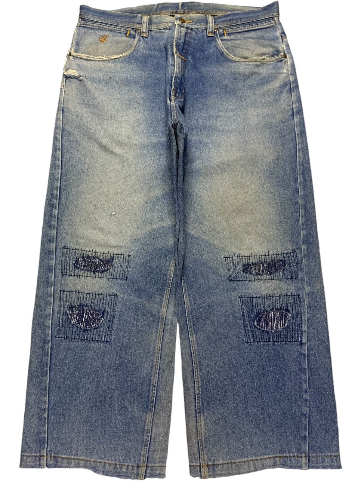 Japanese Brand × Rocawear Vintage Rocawear Faded Wash Patched Distressed Baggy Jeans Size US 37 - 1 Thumbnail