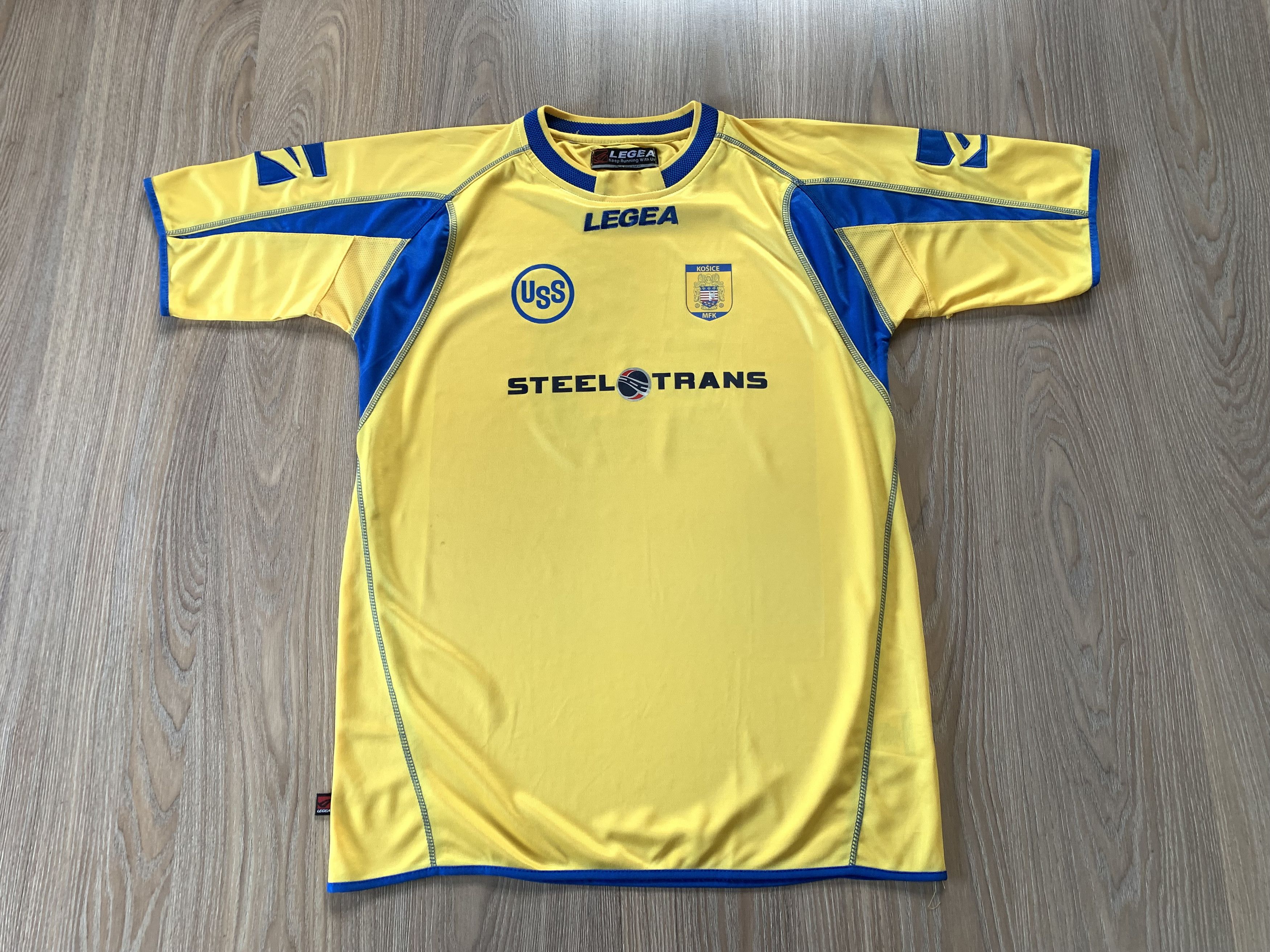 Vintage Vintage Legea FC Košice Shirt Size US L / EU 52-54 / 3 - 3 Thumbnail