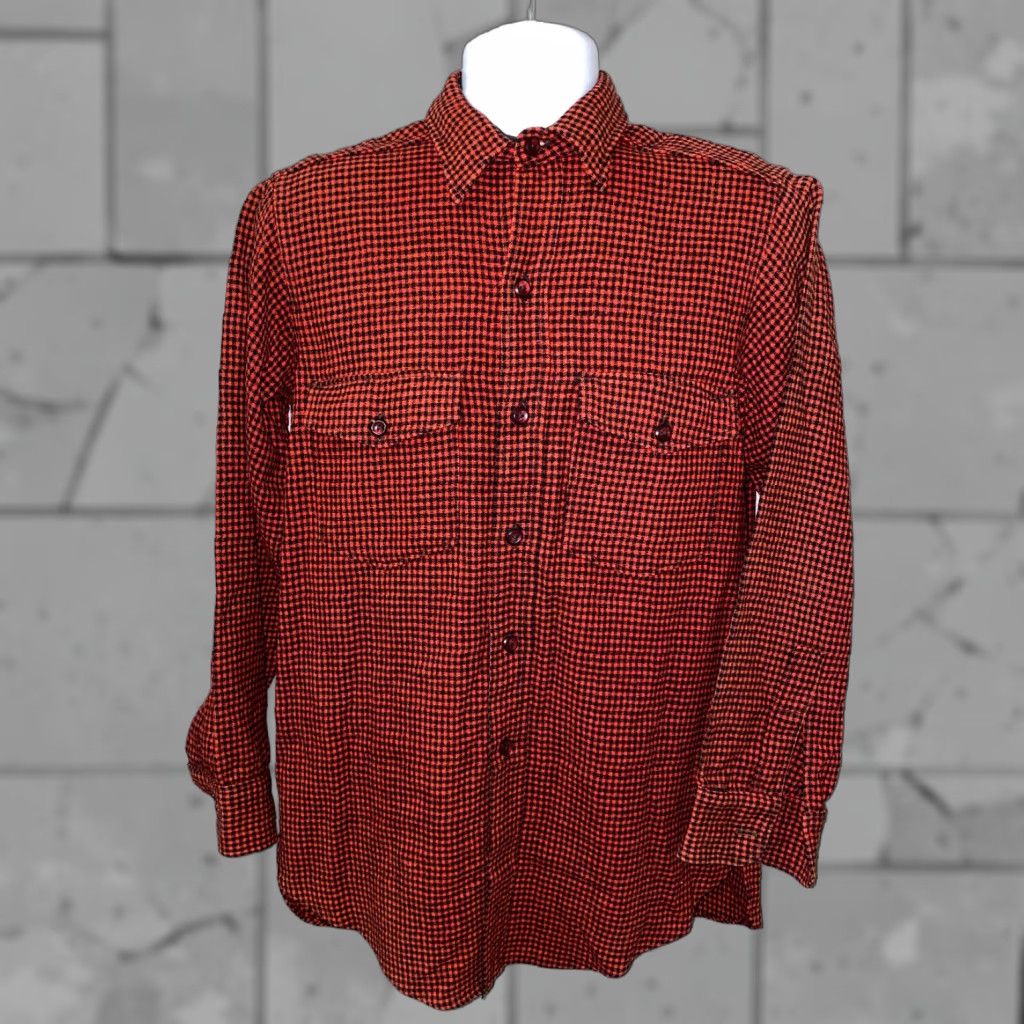 Vintage VINTAGE L.L. Bean Men's Button-Up Shirt Long Sleeve Checkered Red Black Adult Size 15 21 Inch Armpit Mens Size US M / EU 48-50 / 2 - 1 Thumbnail