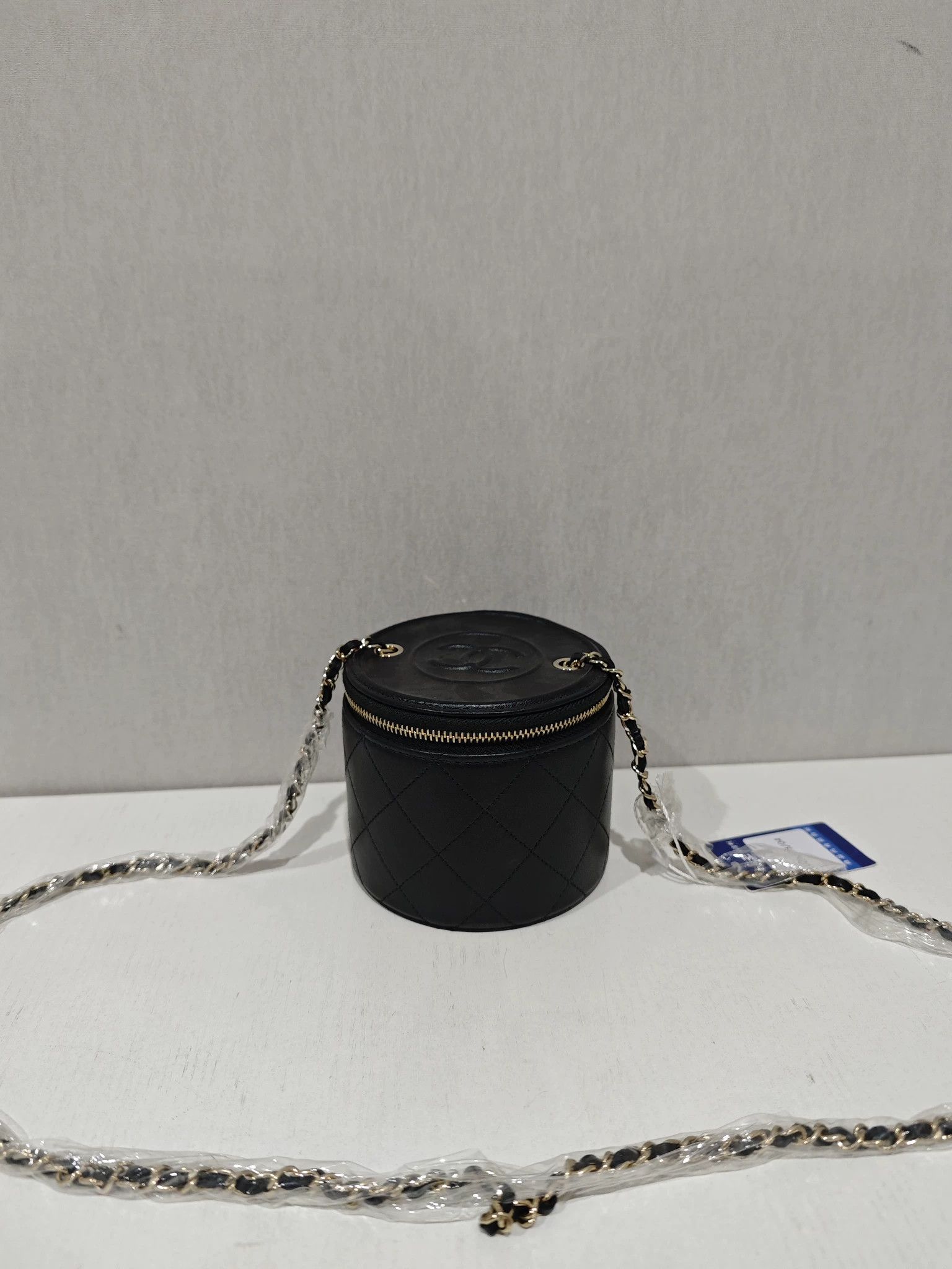 Chanel Pre-loved Bag Very good condition Size ONE SIZE - 1 Thumbnail