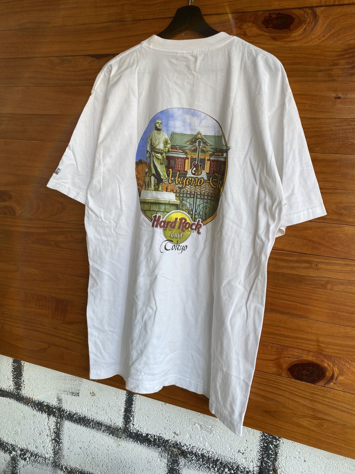 Hard Rock Cafe Vintage Hard Rock Cafe Ueno-Eki Tokyo Heavy Tee White 90s Size US L / EU 52-54 / 3 - 4 Thumbnail