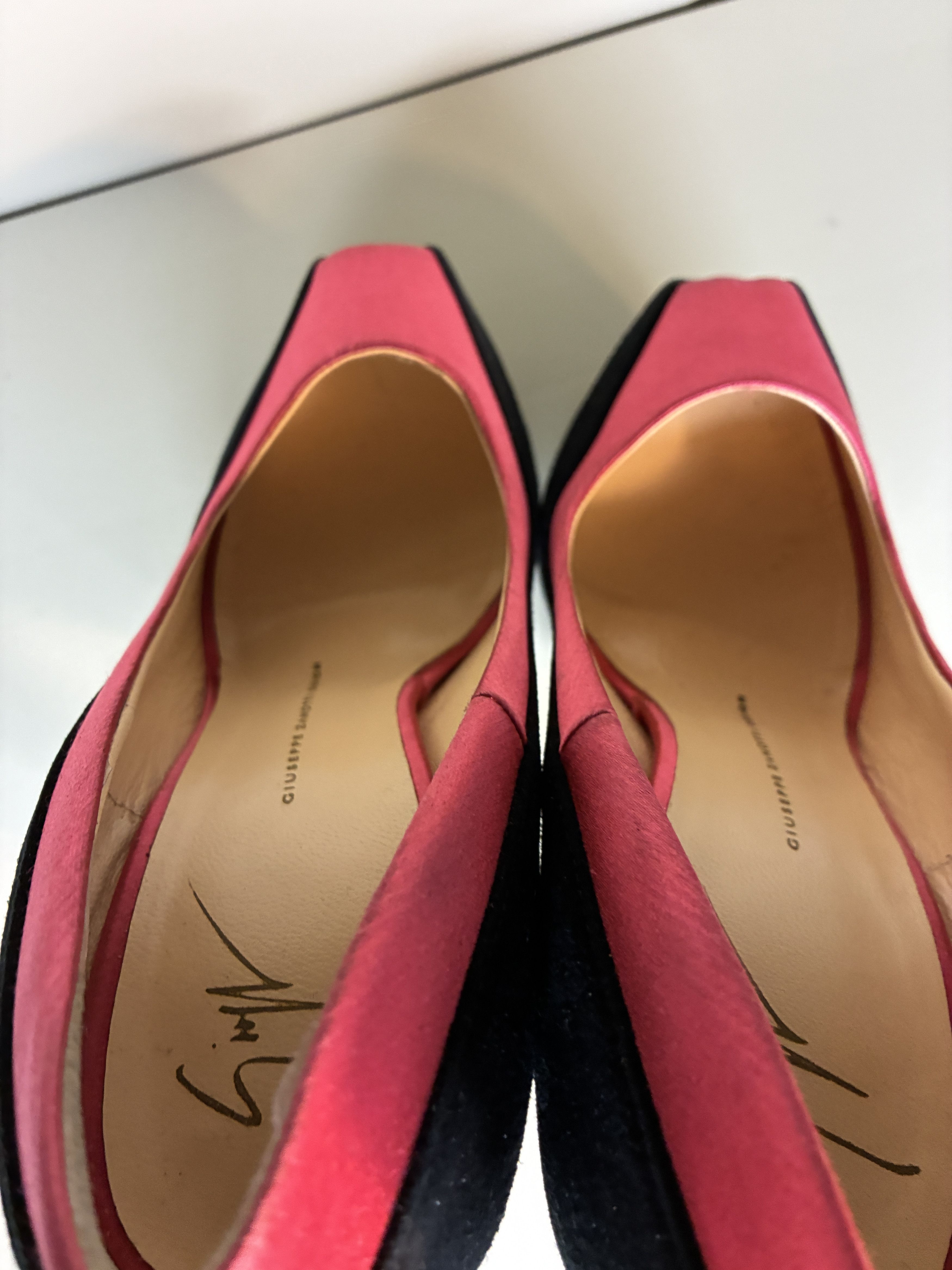 Giuseppe Zanotti Giuseppe Zanotti Pink Suede Satin Toe Platform Pumps Sz 38 Size US 7.5 / IT 37.5 - 5 Thumbnail