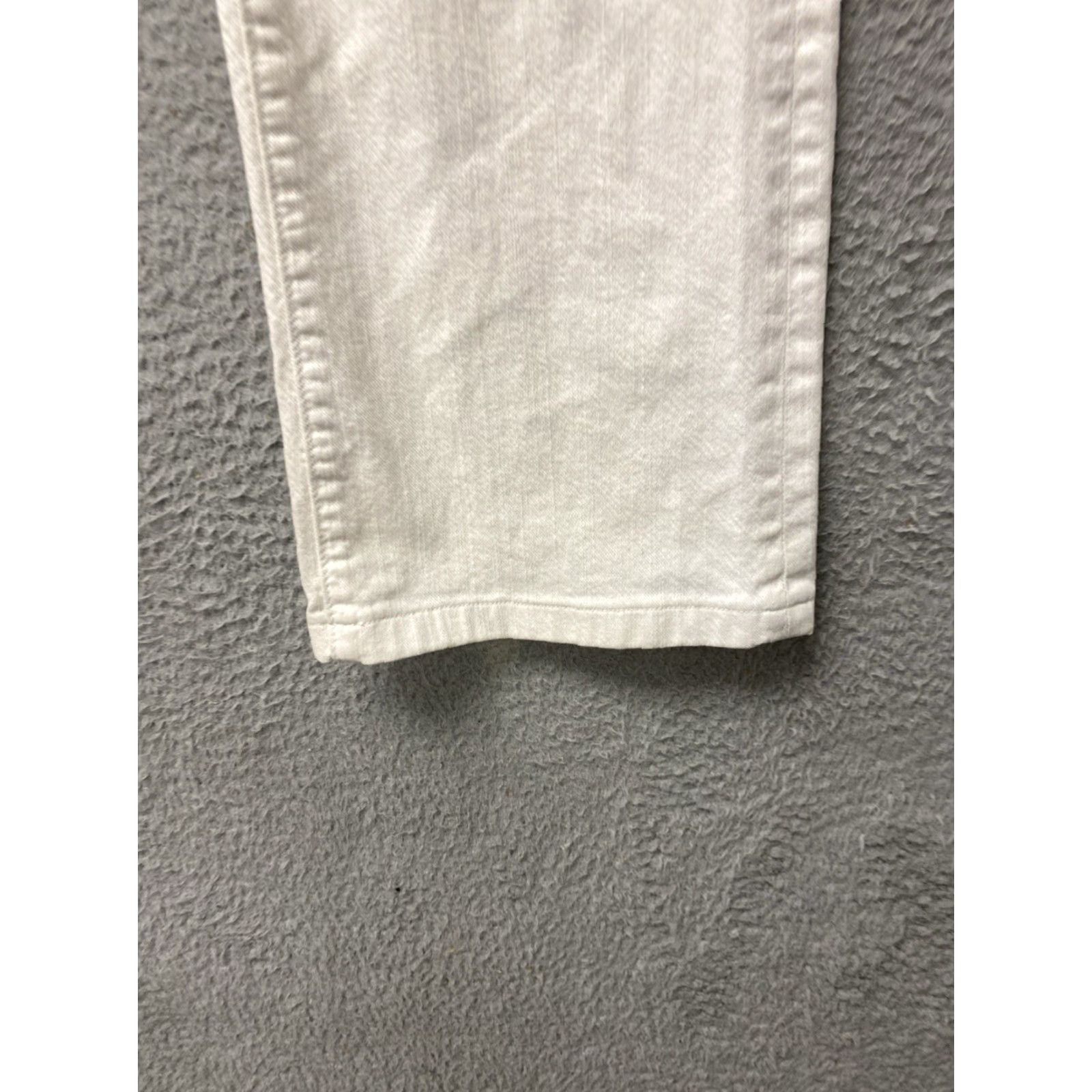 7 For All Mankind 7 For All Mankind Jeans Women 32x30 White Straight Bootcut Stretch /0302 Size 24" / US 00 / IT 34 - 6 Thumbnail