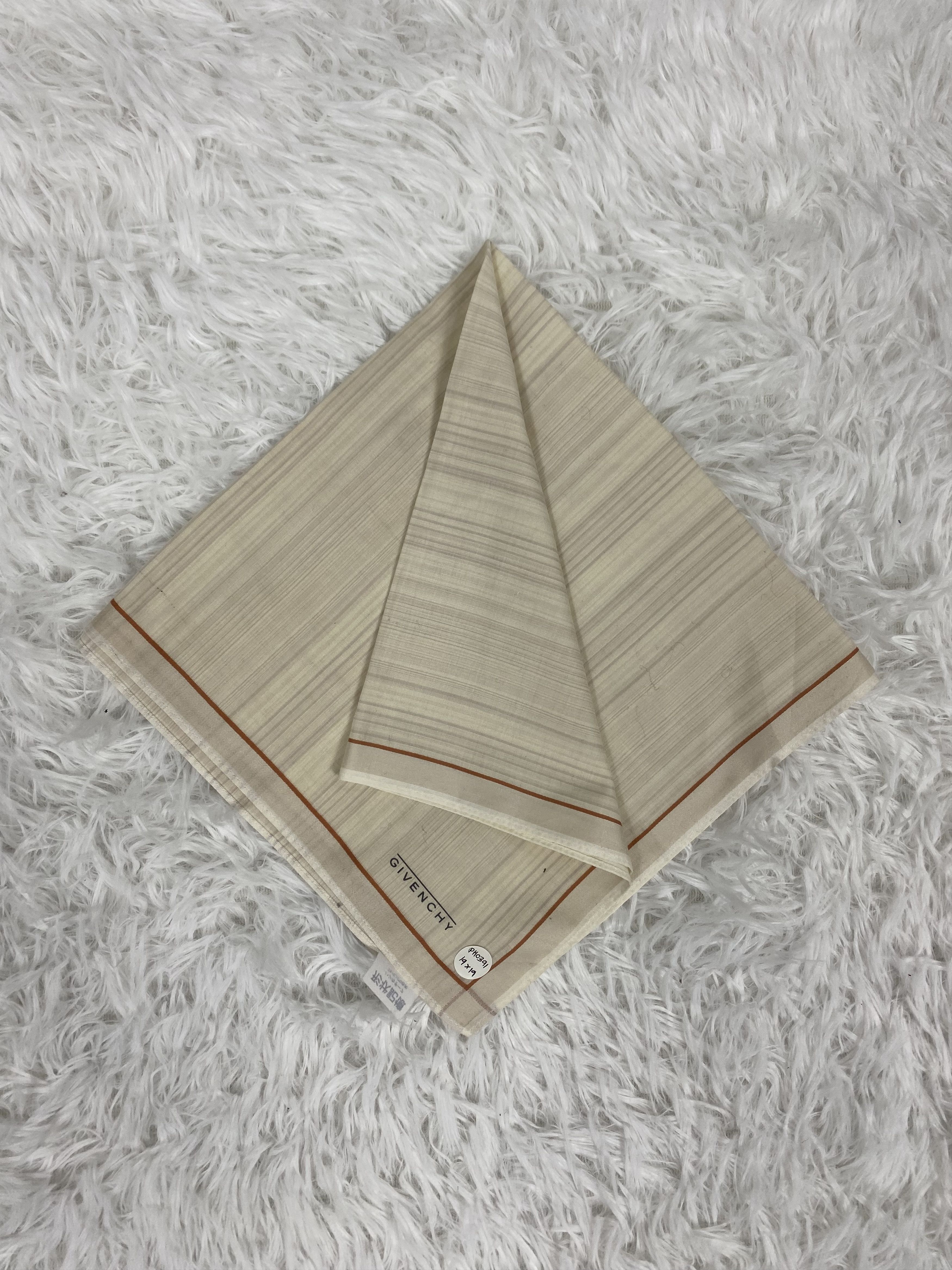 Vintage Vintage Givenchy Handkerchief Neckerchief PH0391 Size ONE SIZE - 1 Thumbnail