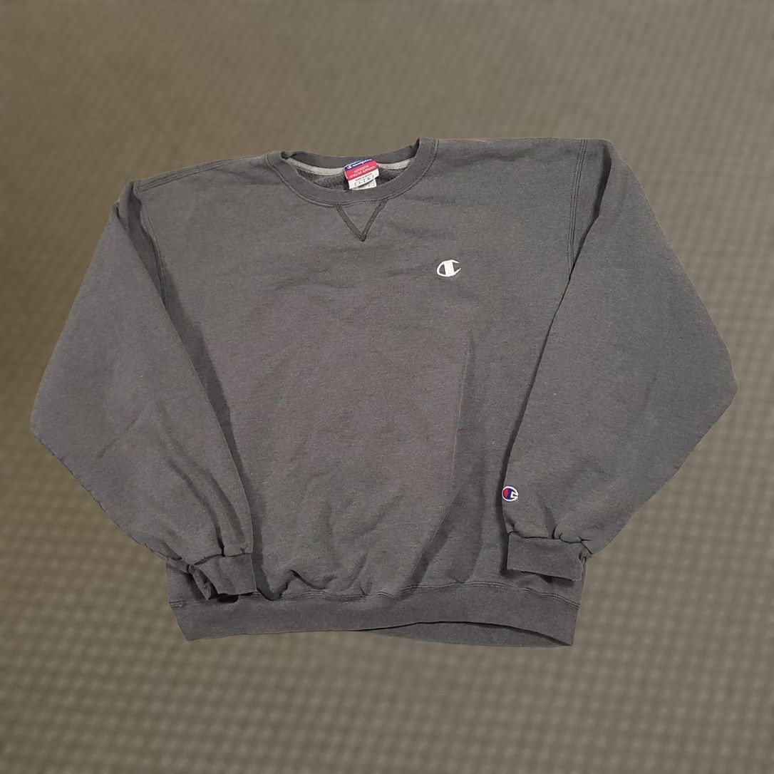 Champion VINTAGE Champion Sweatshirt Men's L Gray Fleece Crewneck 90s Shirt Pullover Mens Size US L / EU 52-54 / 3 - 1 Thumbnail