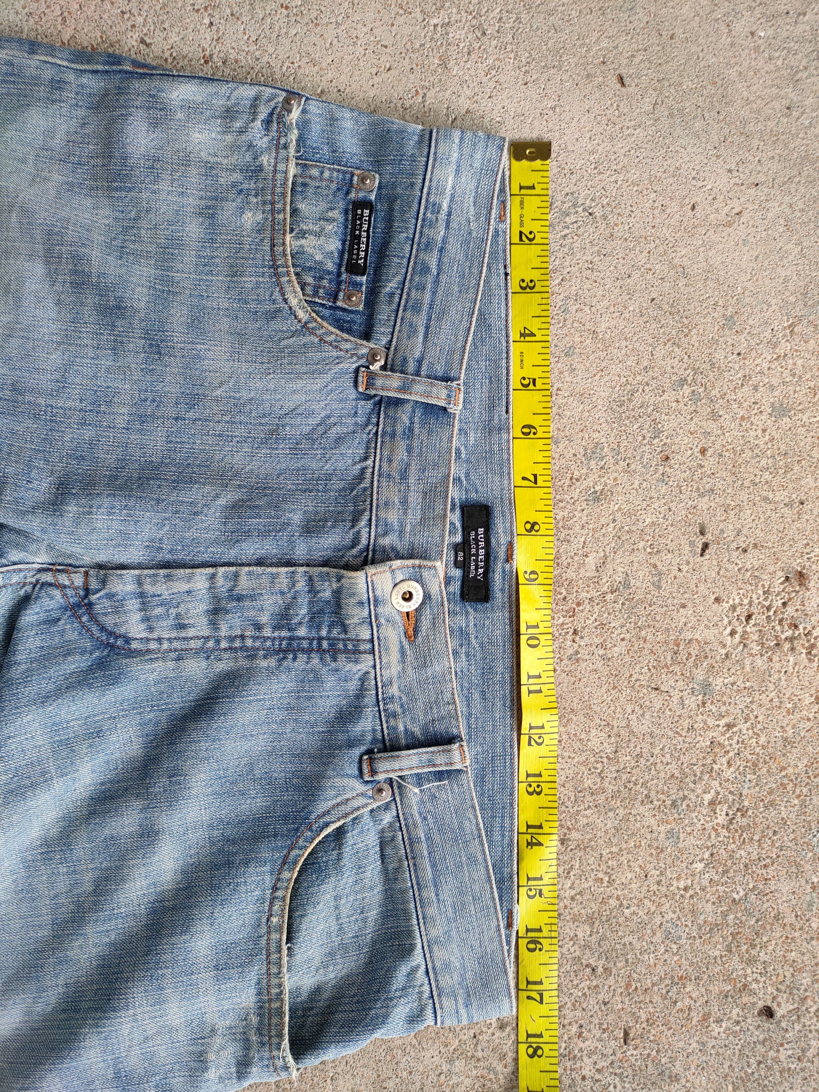 Burberry VINTAGE BURBERRY BLACK LABEL FADED RIPPED JEANS DENIM PANTS Size US 34 / EU 50 - 9 Thumbnail