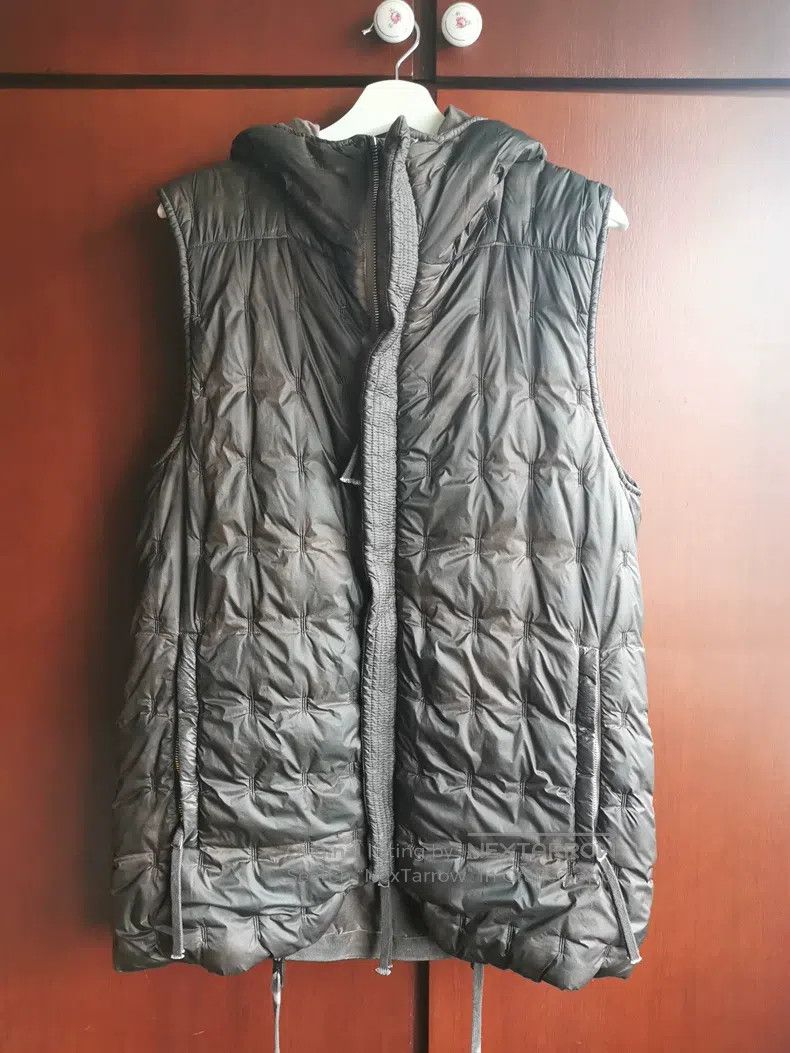 Boris Bidjan Saberi Boris Bidjan Saberi Size M Main down vest vest Size US M / EU 48-50 / 2 - 3 Thumbnail