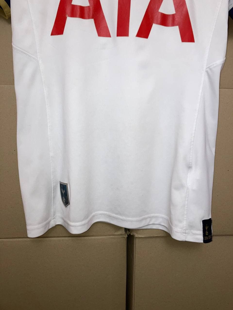 Under Armour TOTTENHAM HOTSPUR 2016/2017 HOME SOCCER JERSEY UNDER ARMOUR Size US S / EU 44-46 / 1 - 9 Thumbnail