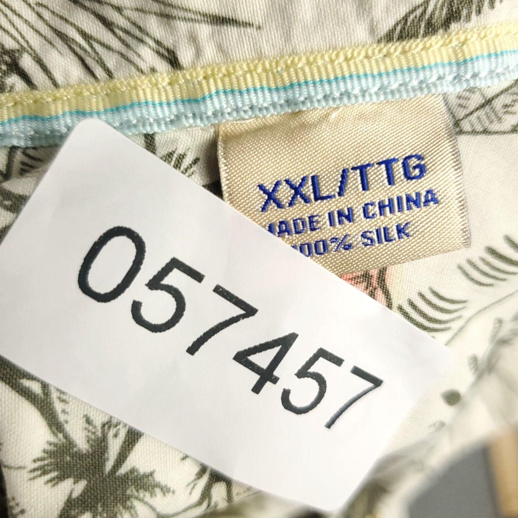 Tommy Bahama Tommy Bahama Shirt Mens 2XL Beige Pineapple Hawaiian Button Up Short Sleeve Shirt Button-Up Casual Mens N/A? Size US XXL / EU 58 / 5 - 8 Thumbnail