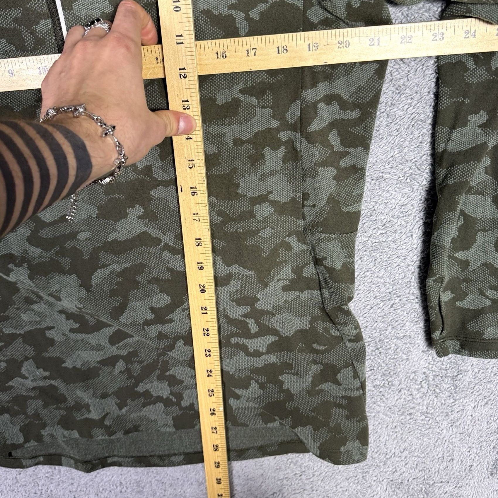 Lululemon Lululemon Jacket Mens L Green Surge Warm Zip Jacquard Pullover Camo LM3CGCS Size US L / EU 52-54 / 3 - 7 Thumbnail