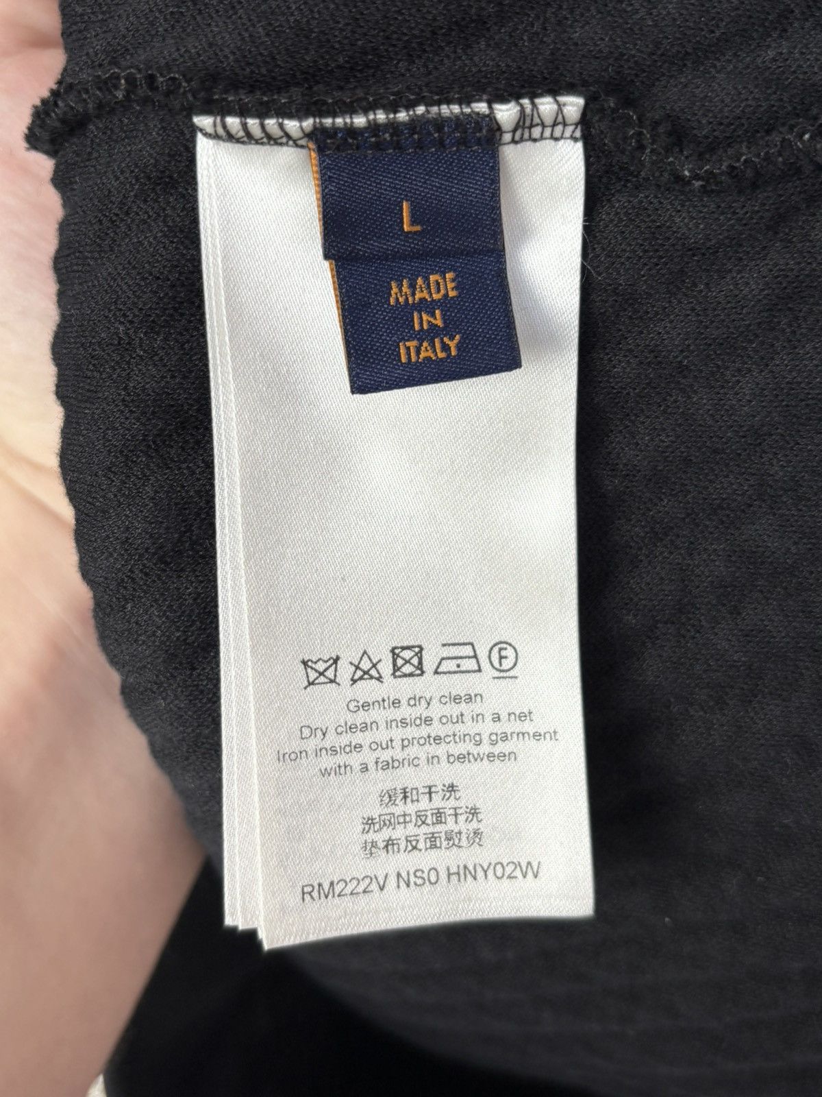 Louis Vuitton Louis Vuitton Monogram Arm Sweatshirt Size US L / EU 52-54 / 3 - 9 Thumbnail