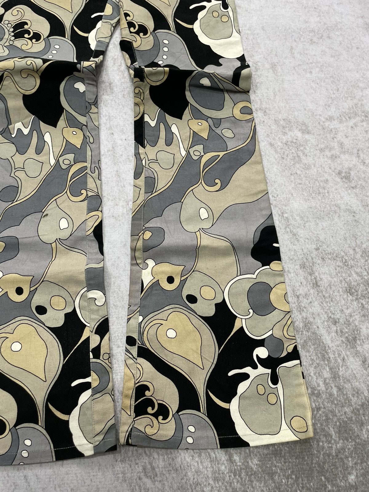 Katharine Hamnett London Katharine hamnett london flare pants aop y2k style Size 26" / US 2 / IT 38 - 3 Thumbnail
