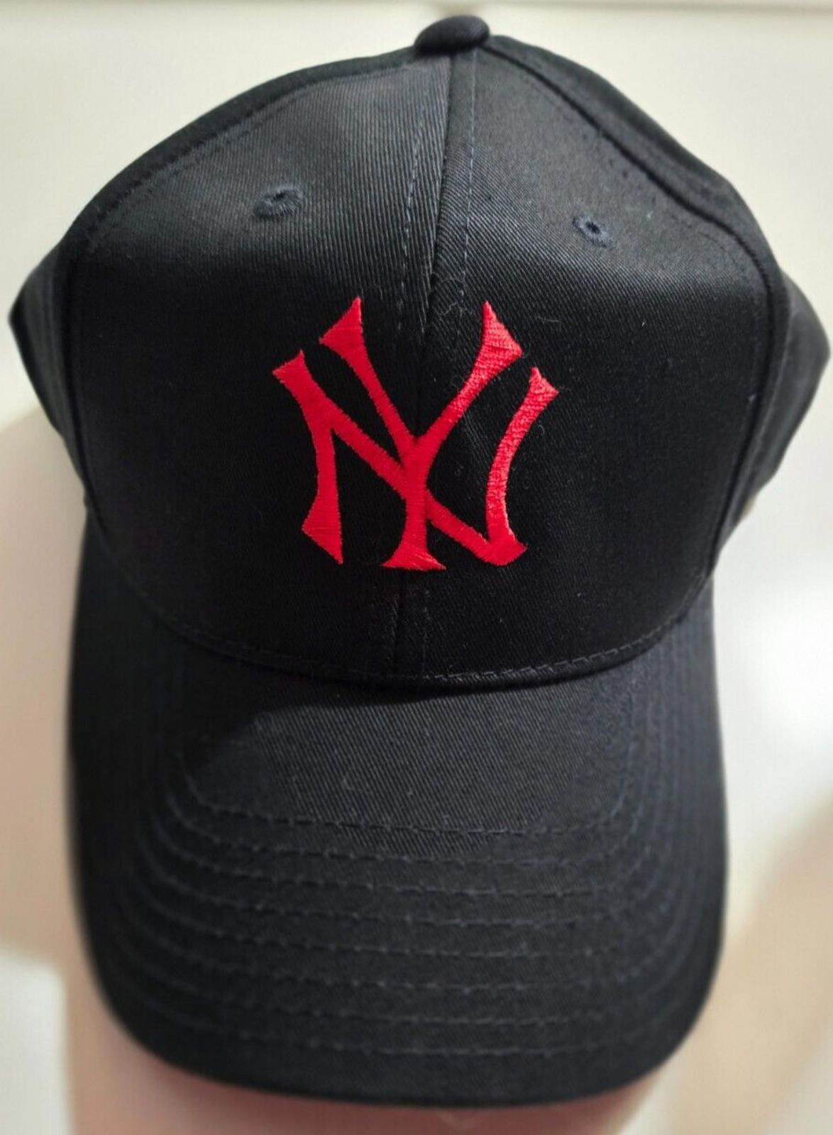 American Needle American Needle Baseball Cap New York Yankees Snapback NWT Size ONE SIZE - 1 Thumbnail