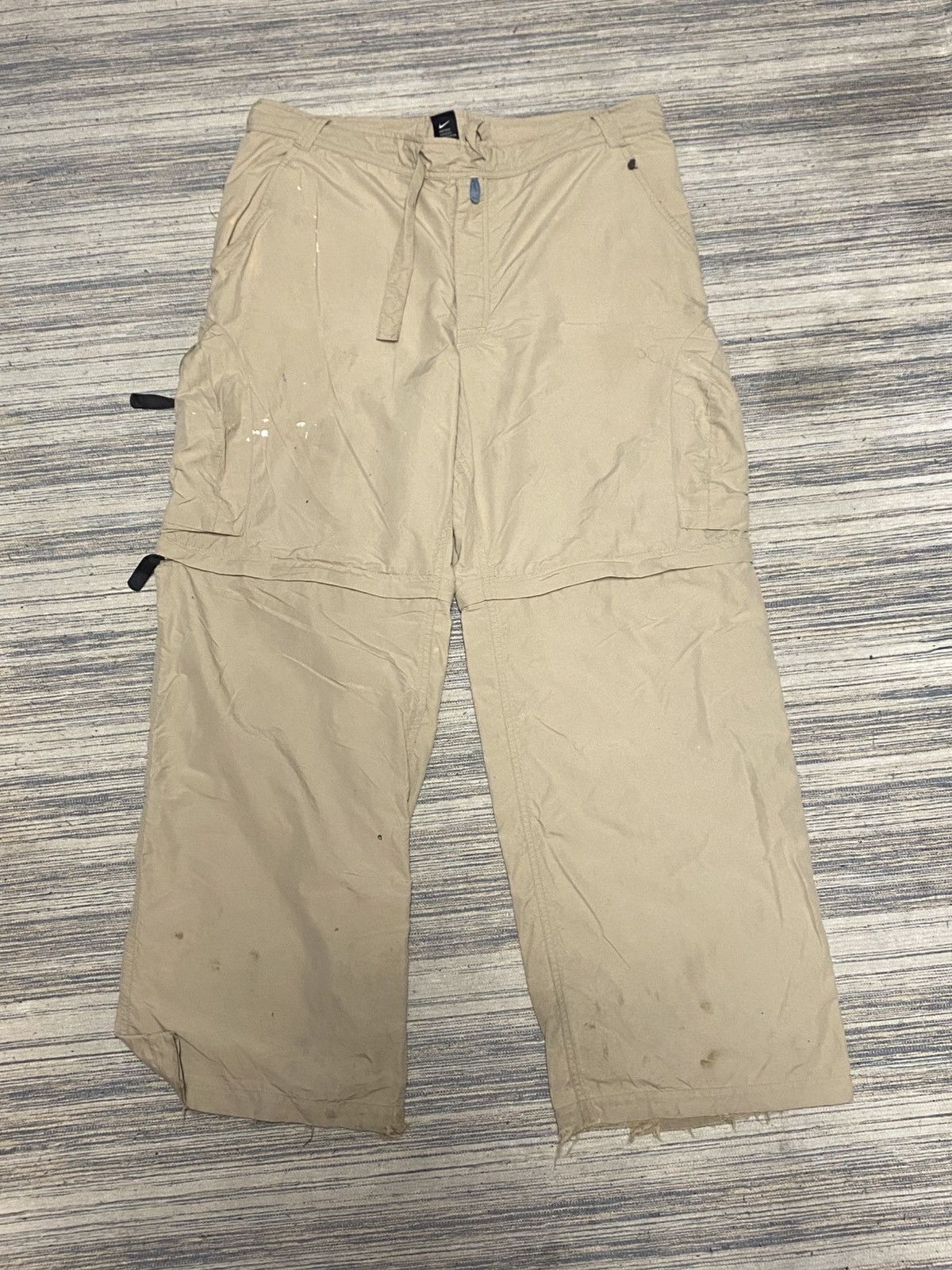 Nike ACG NIKE ACG Thrashed Zipoff Convertible Outdoors Pants Size US 36 / EU 52 - 1 Thumbnail