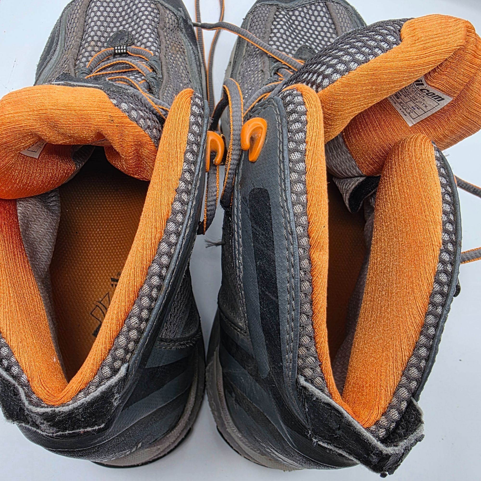 Other Montrail Hardrock Mid GTX Mens Size 12 Gray Orange Hiking Bo Size US 12 / EU 45 - 9 Thumbnail