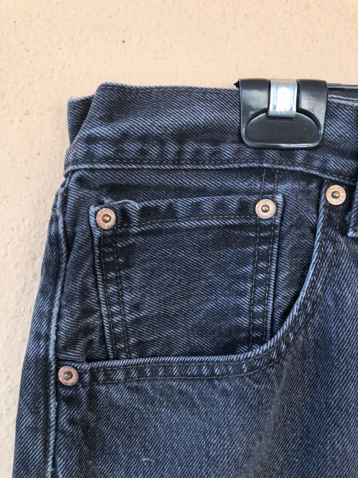 Levi's Vintage Clothing × Vintage Vintage LEVIS 501 Flat Black Button Fly Jeans Size US 38 / EU 54 - 16 Thumbnail