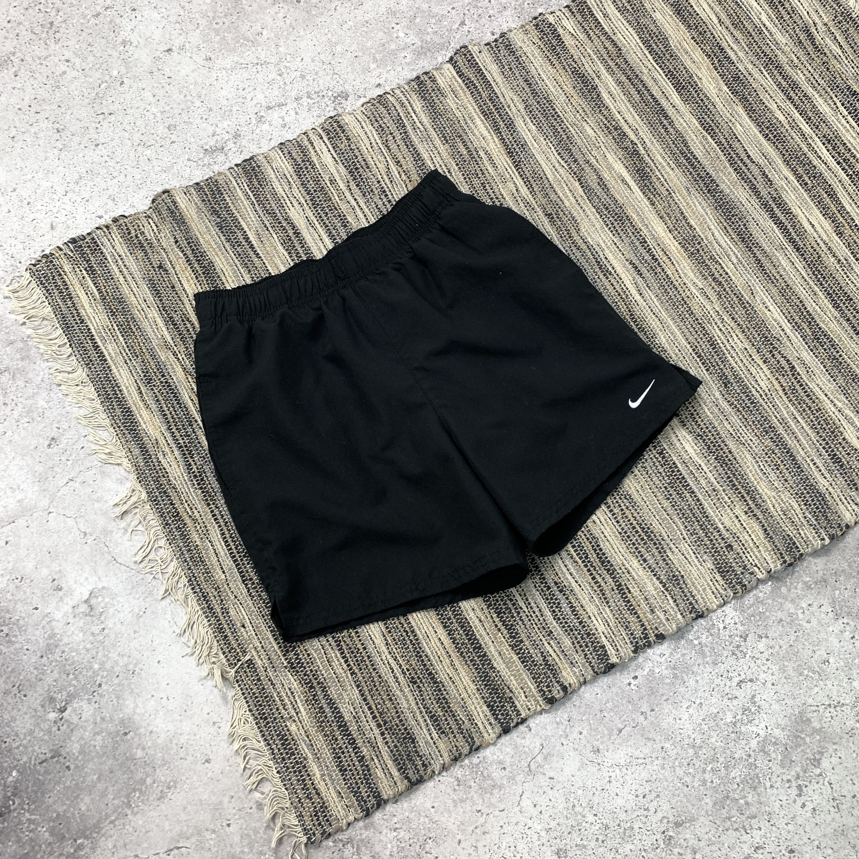 Nike Nike Swoosh Black Nylon Shorts XS Size US 28 / EU 44 - 2 Thumbnail