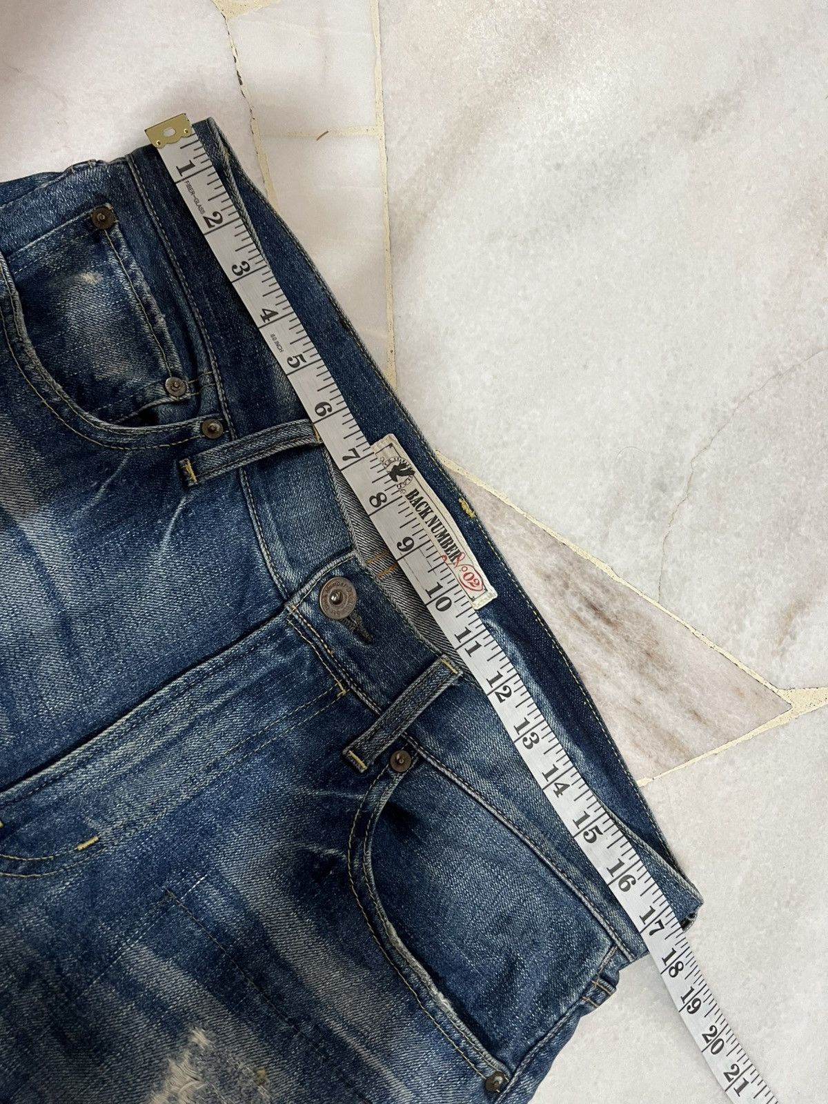 Japanese Brand 90’s BACK NUMBER 02 DISTRESSED PAINTER JEAN Size US 34 / EU 50 - 3 Thumbnail