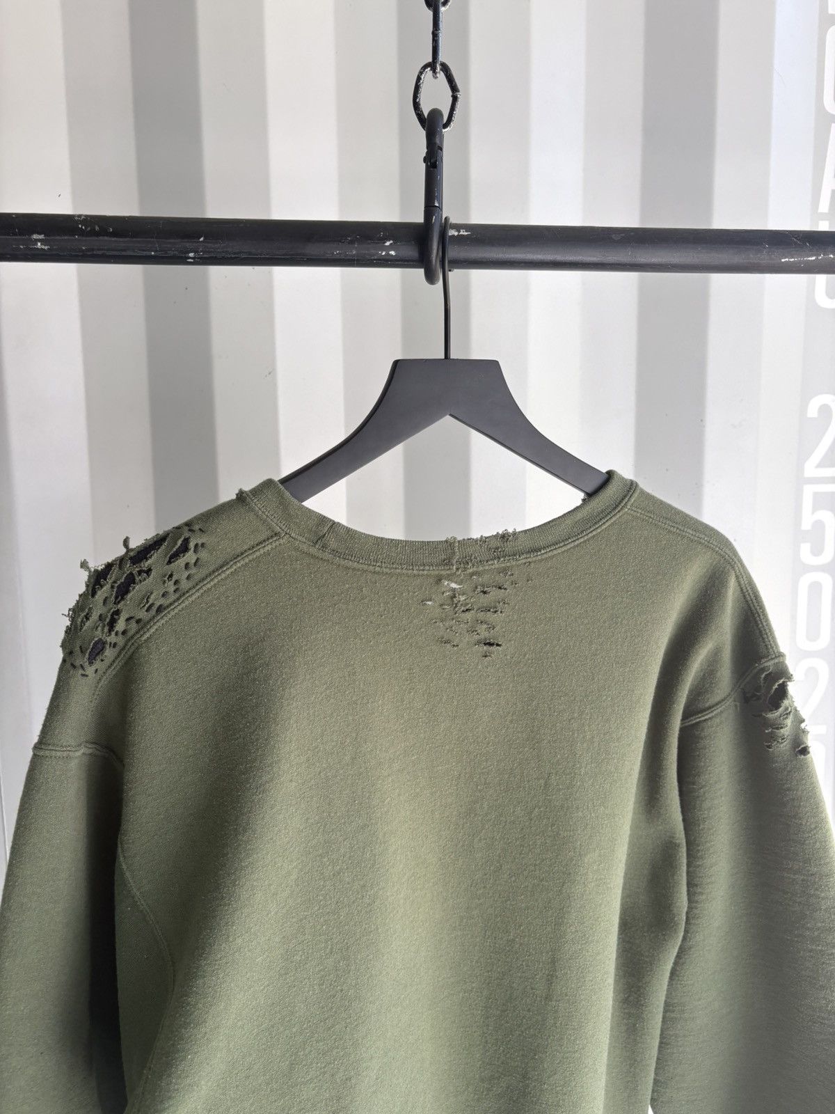 Vintage Vintage Boxy Thrashed Sun Faded Sweatshirt Grunge Size US L / EU 52-54 / 3 - 7 Thumbnail