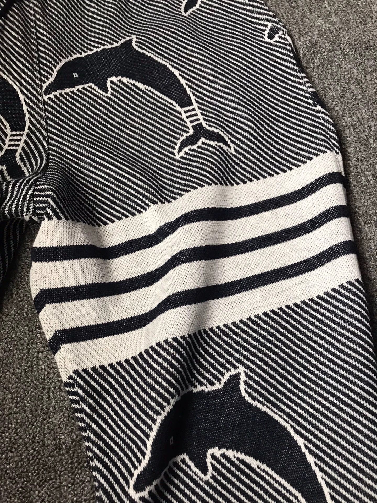 Thom Browne TB 4-Bar Dolphin Print Elastic Waist Cuffed Cotton Pants Size US 34 / EU 50 - 4 Thumbnail
