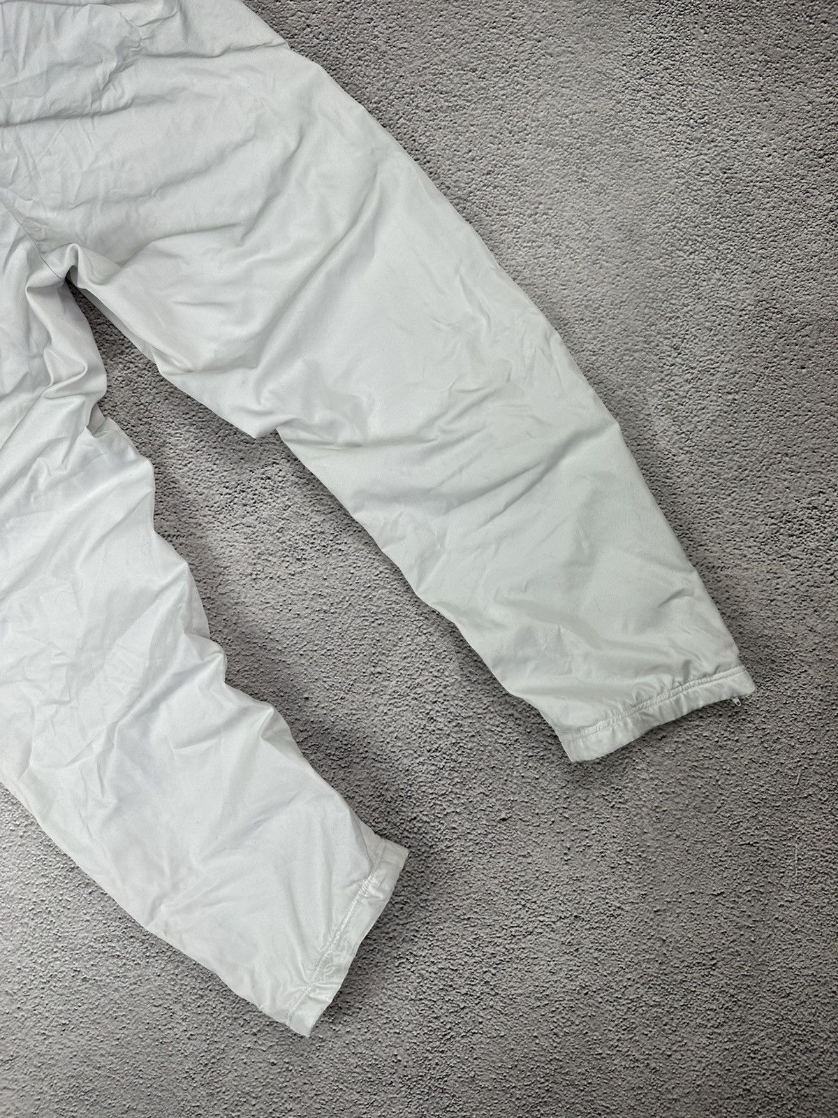 Nike Vintage Nike Trackpants Y2K Nylon Drill Baggy Style Size US 36 / EU 52 - 12 Thumbnail