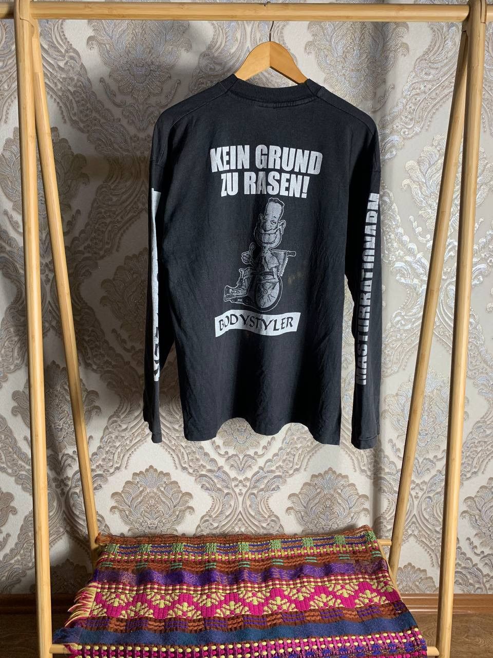 Cartoon Network VERY RARE VINTAGE LONG SLEEVE ROCK METAL PUNJ MOVIE 90s USA Size US XL / EU 56 / 4 - 1 Thumbnail