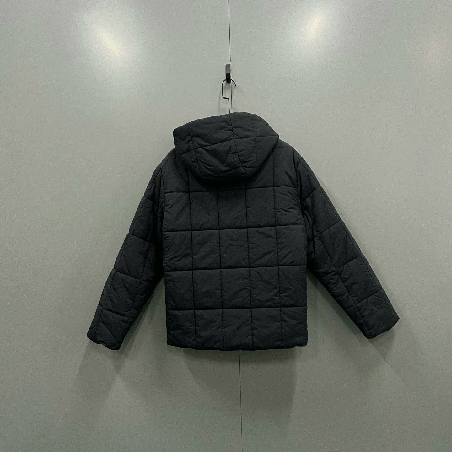 Burberry Burberry Black Embossed Half-Zip Hooded Jacket Size US M / EU 48-50 / 2 - 2 Thumbnail